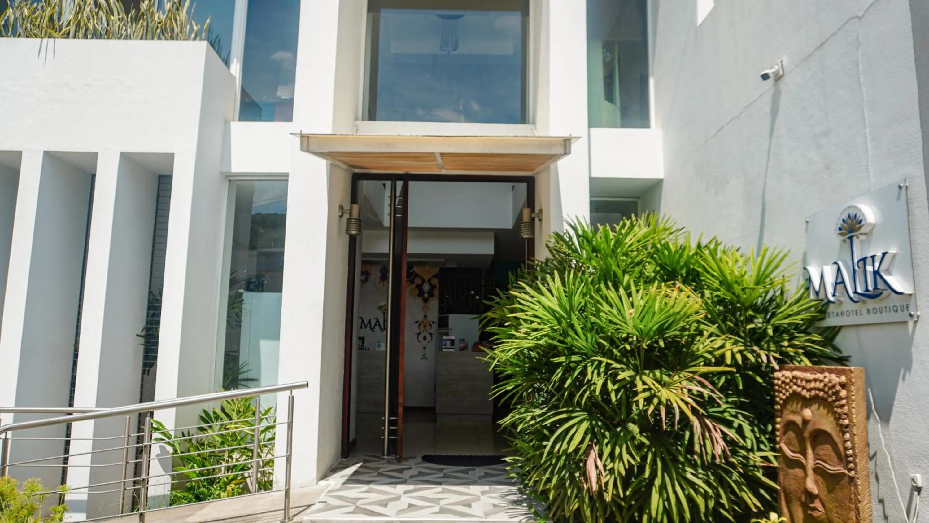 Facade/entrance in Malik Hotel Boutique