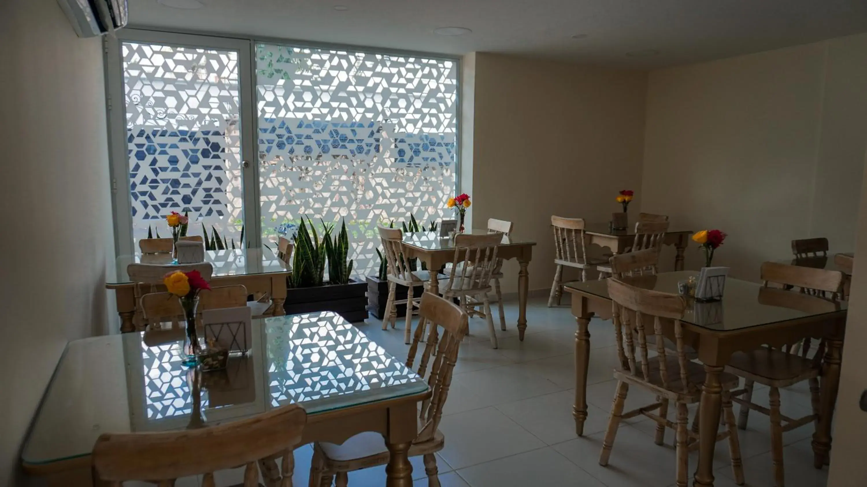 Restaurant/places to eat in Malik Hotel Boutique Restaurant/places to eat in Malik Hotel Boutique