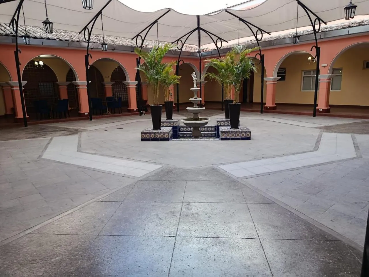 Patio in DM Hoteles Ayacucho