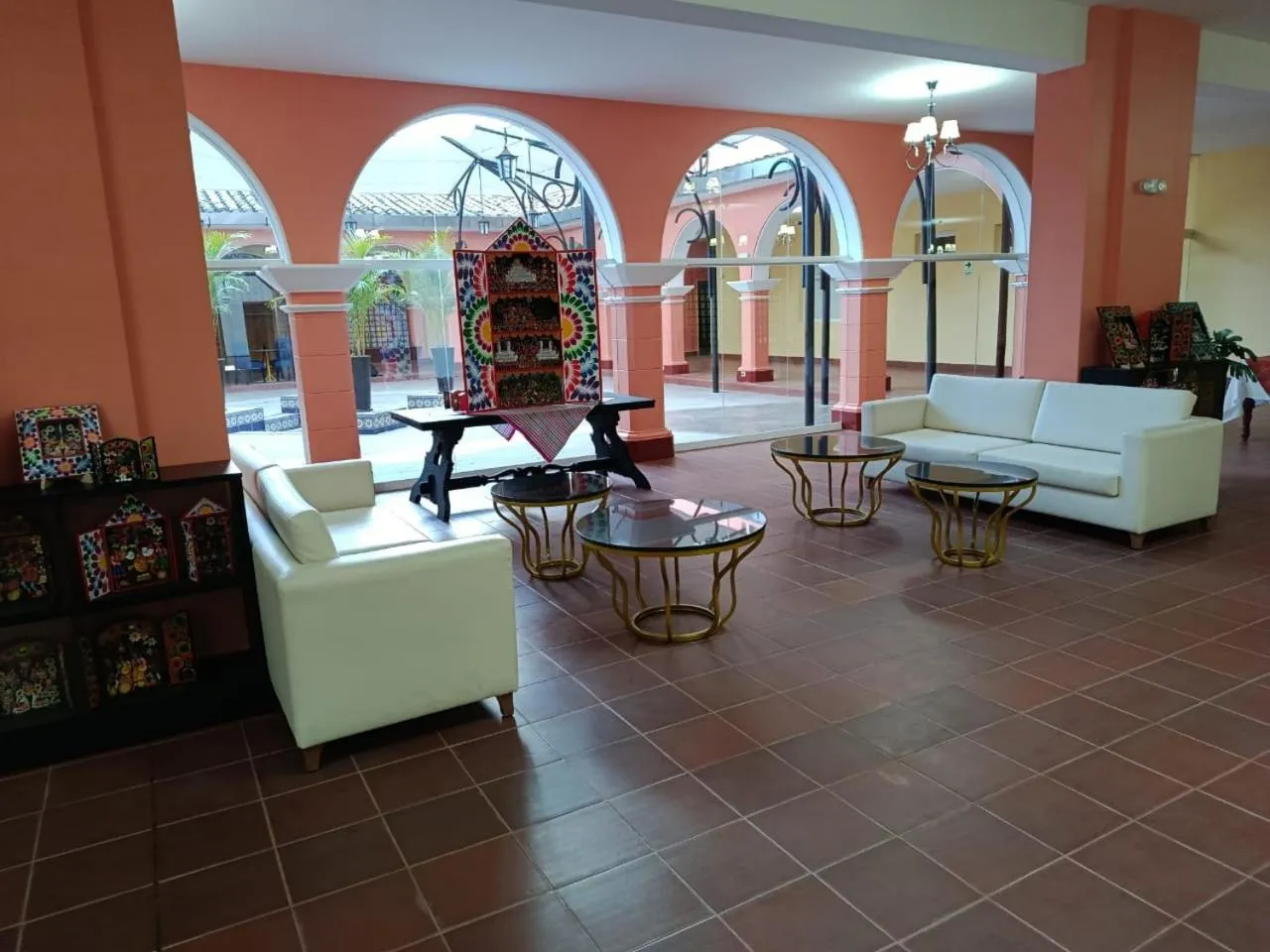 Living room in DM Hoteles Ayacucho