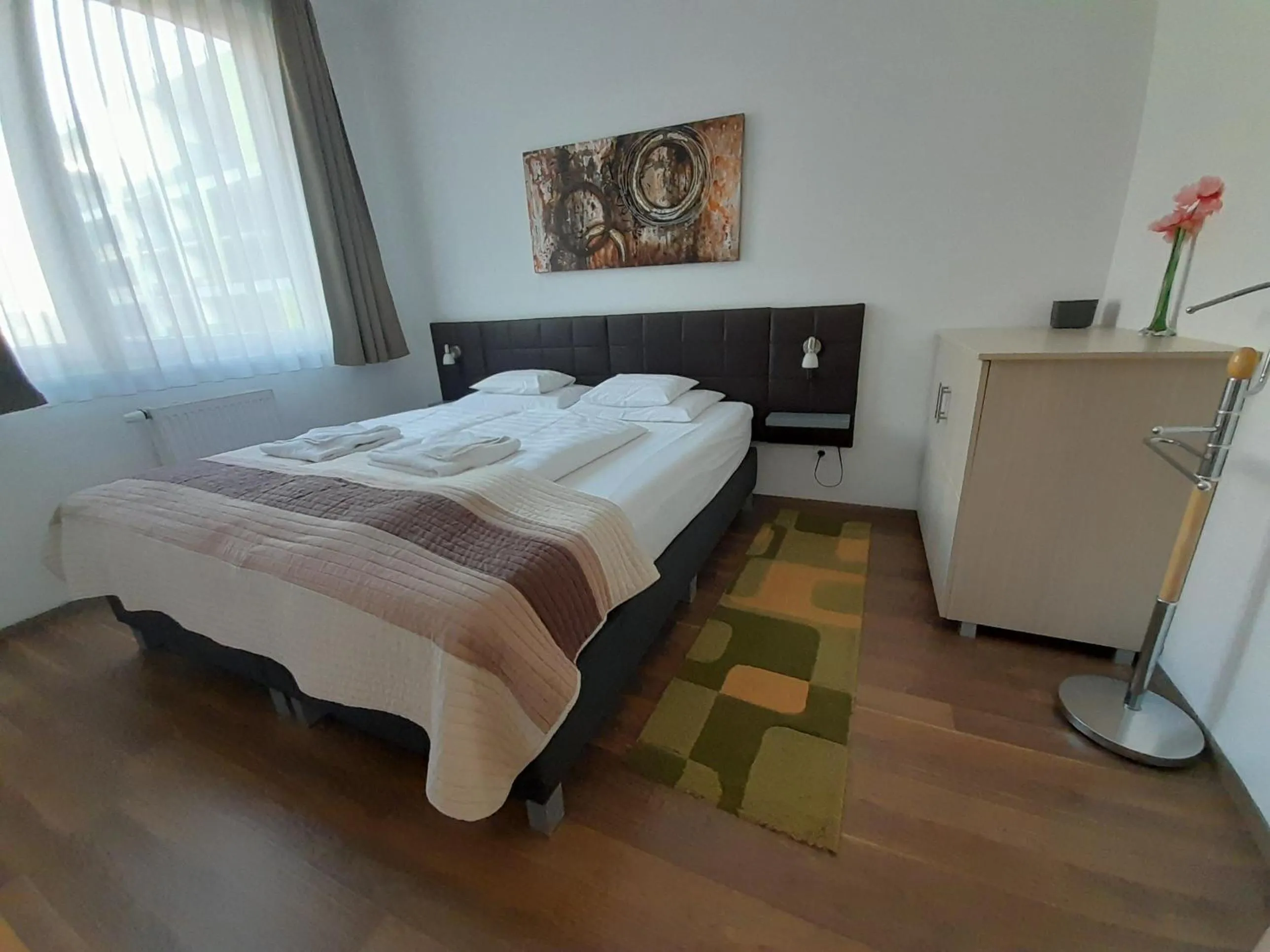 Bedroom, Bed in Corvin Residence Apartments