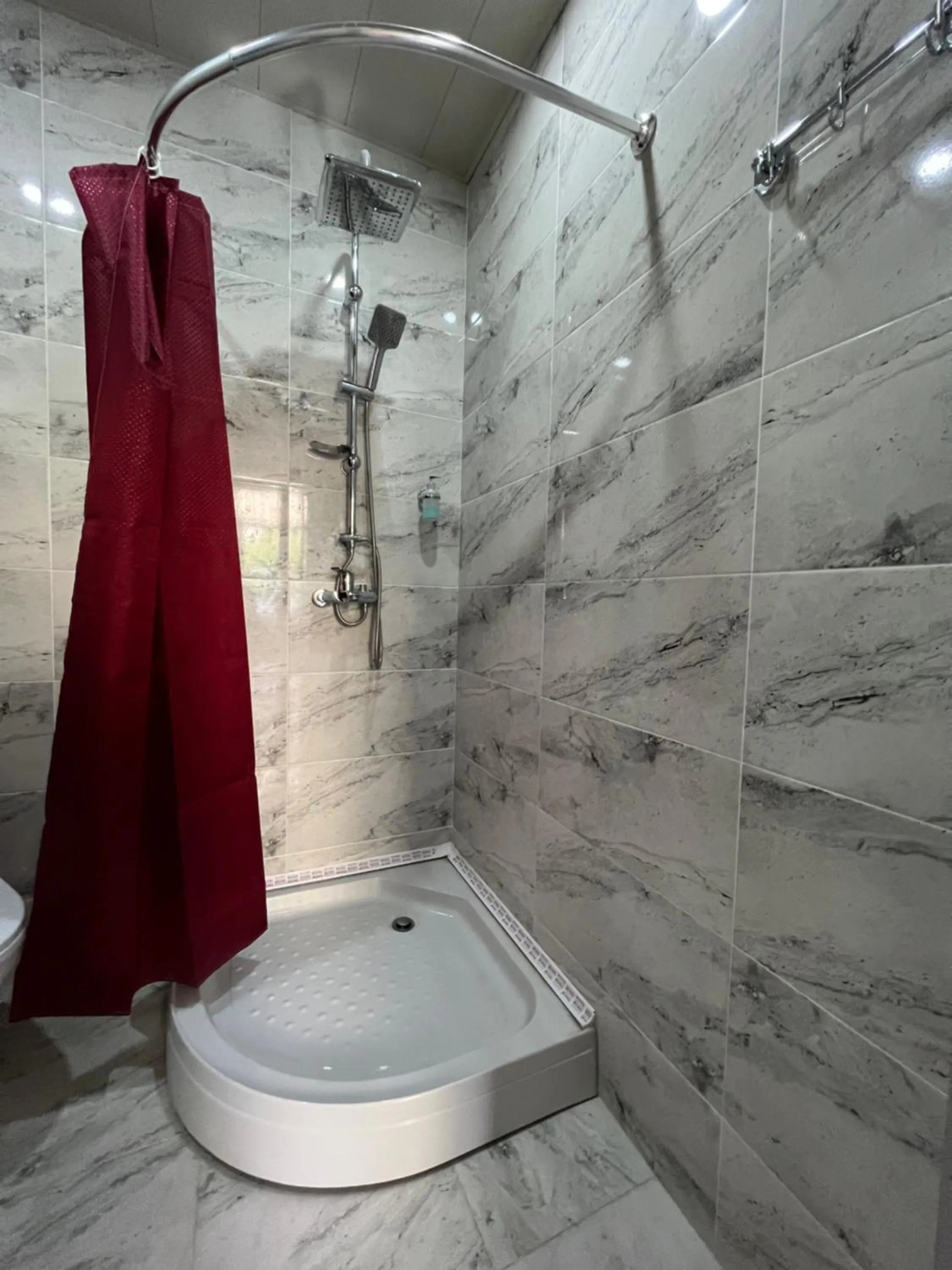 Shower in Guest House Lali