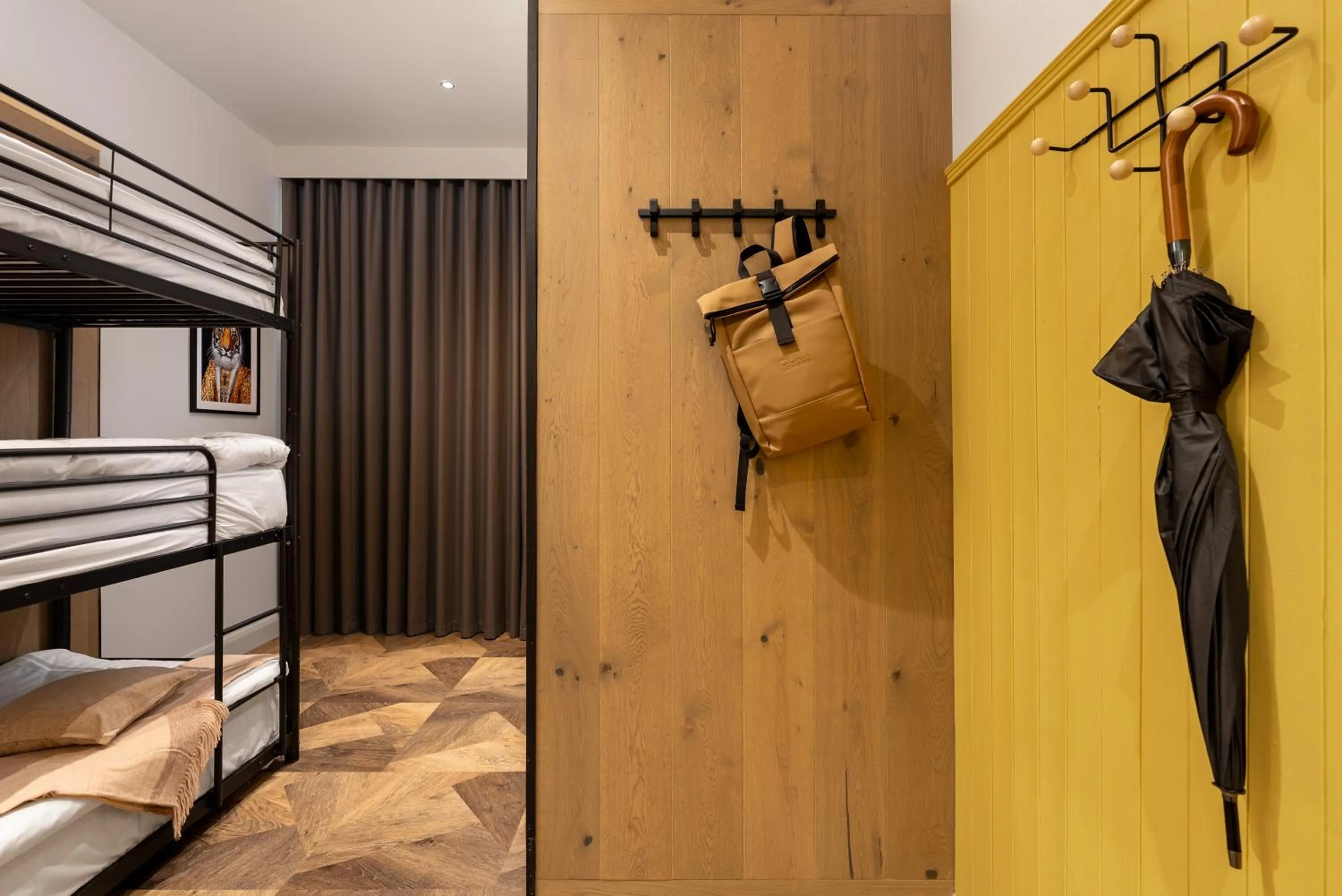 Bedroom, Bed in Limerick City Hotel