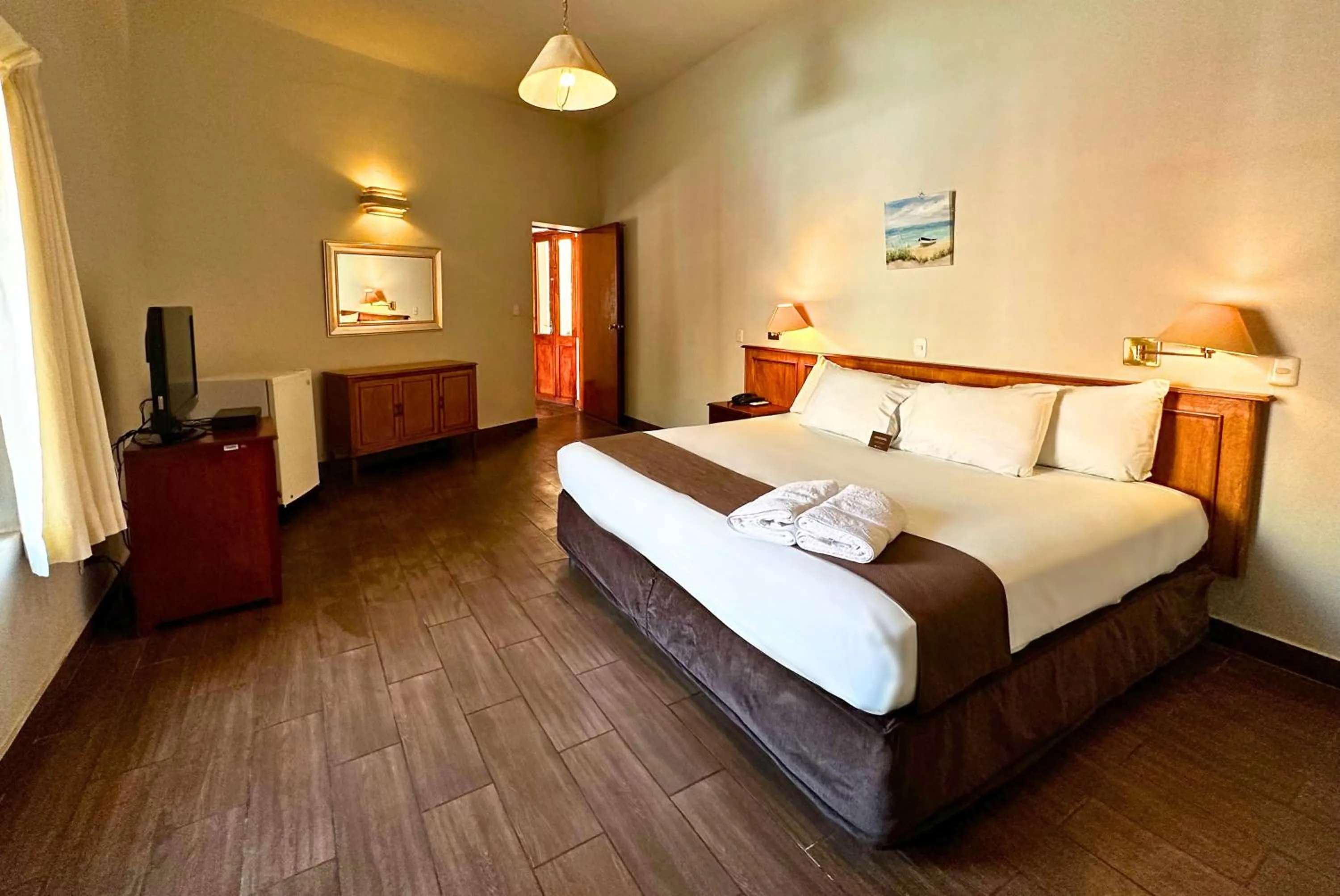 Bedroom, Bed in DM Hoteles Mossone - Ica