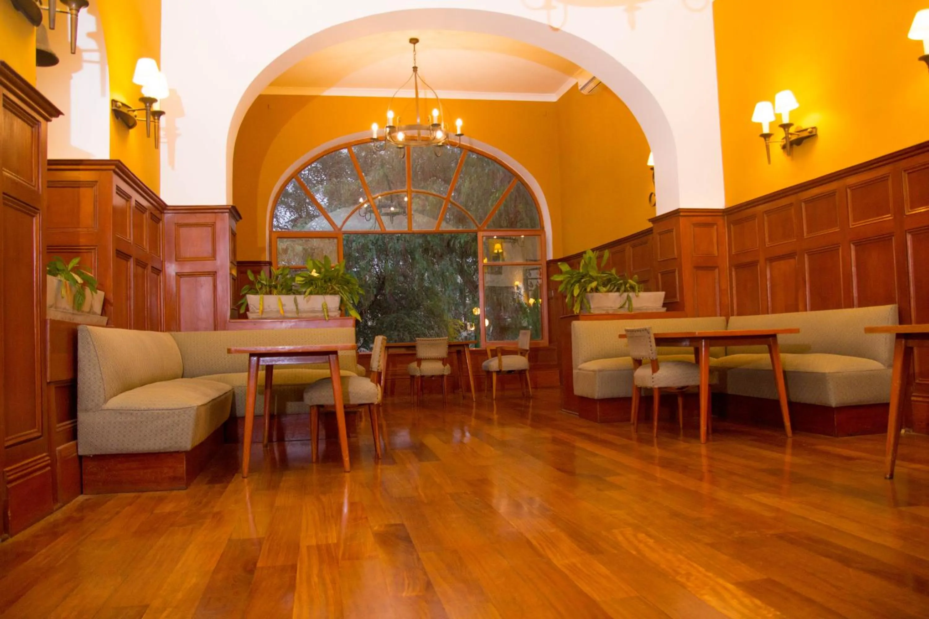 Lounge or bar in DM Hoteles Mossone - Ica