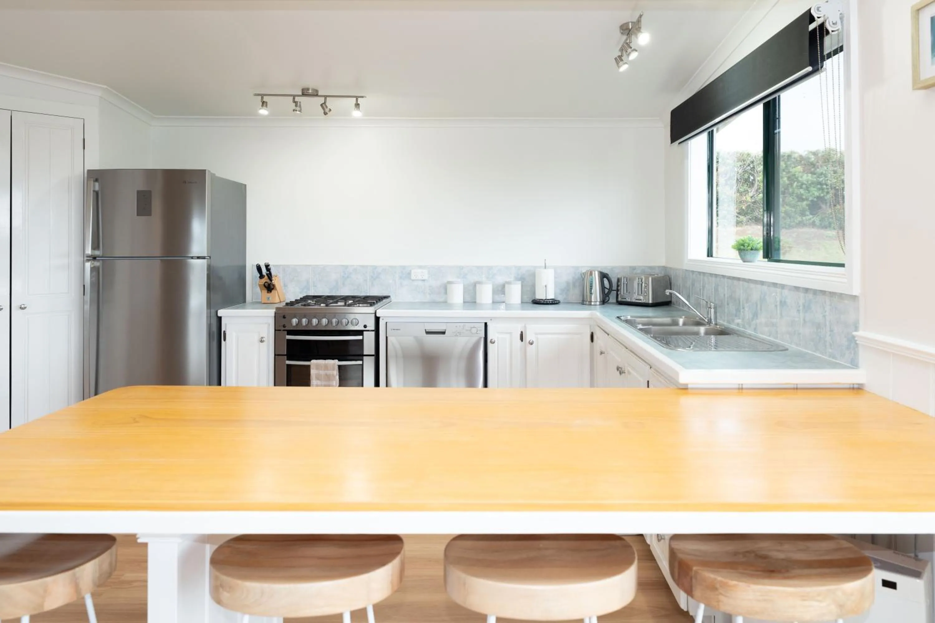 Kitchen or kitchenette in Ferny Lane House