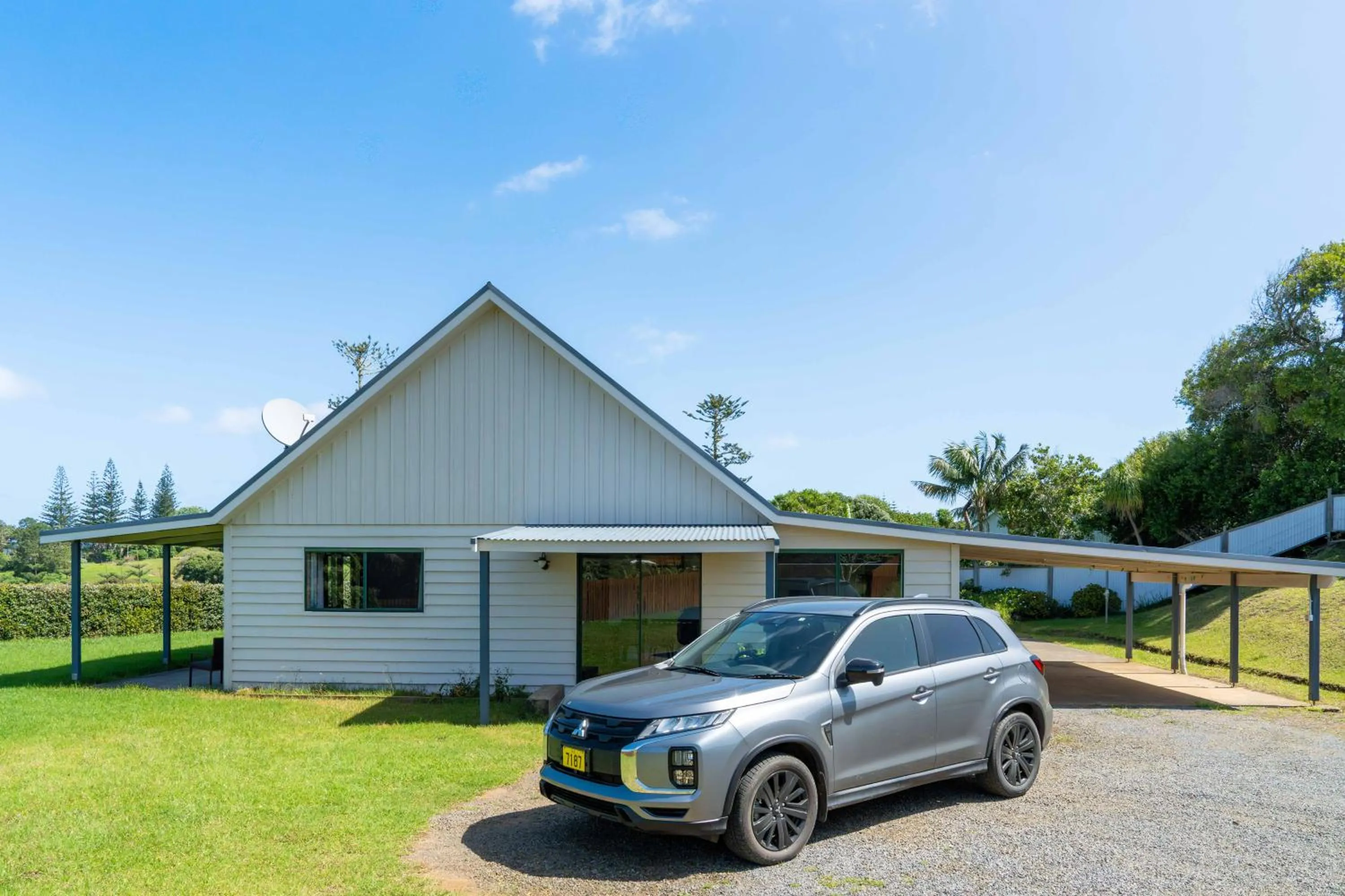 Property building in Ferny Lane House