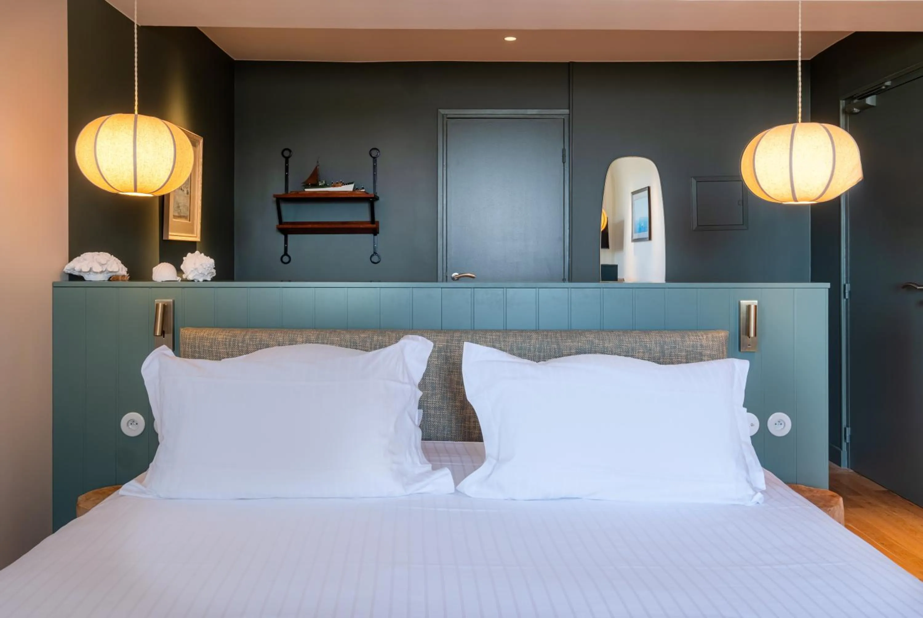 Superior Double Room with Sea View in Hôtel de la Plage