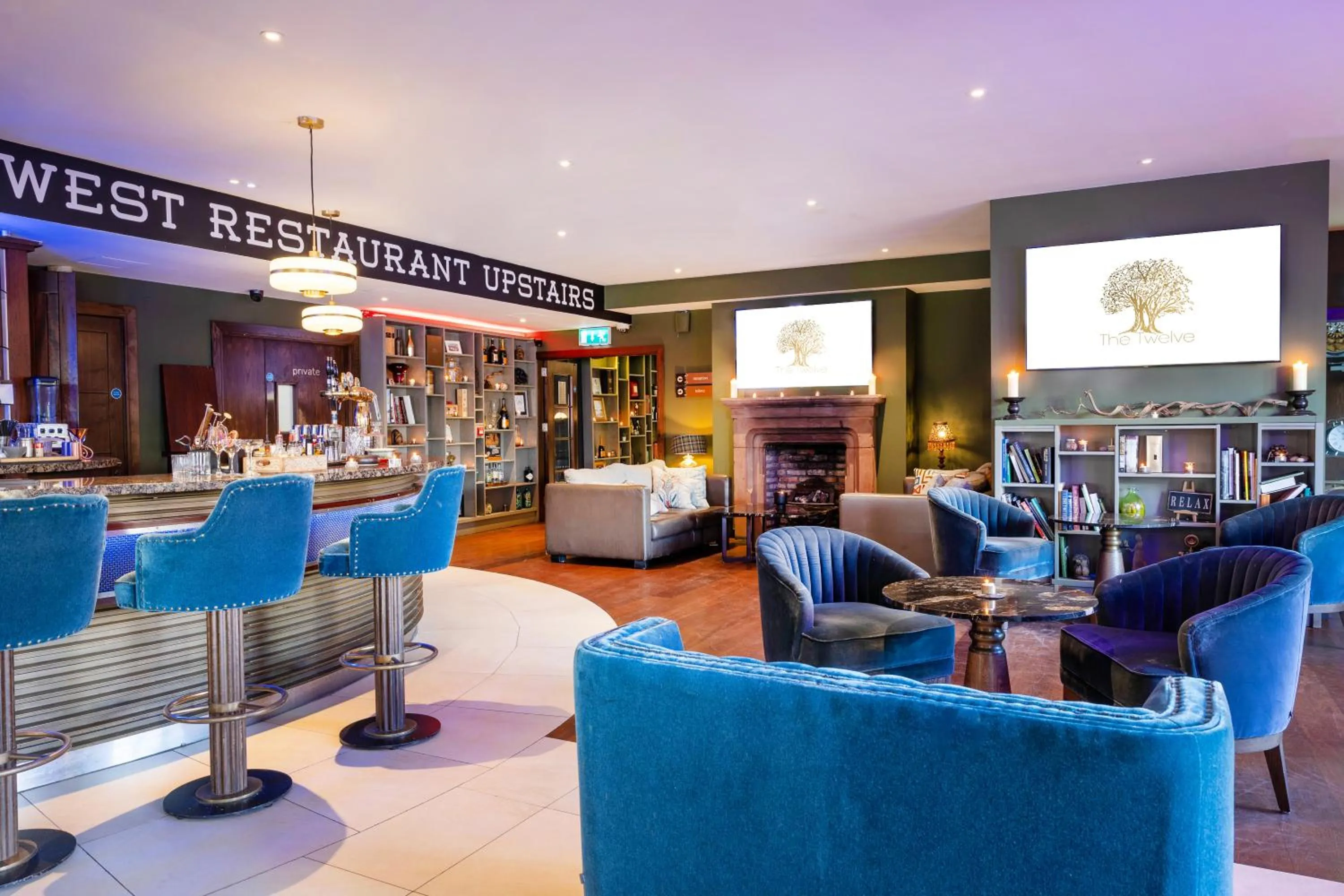 Restaurant/places to eat in The Twelve Hotel