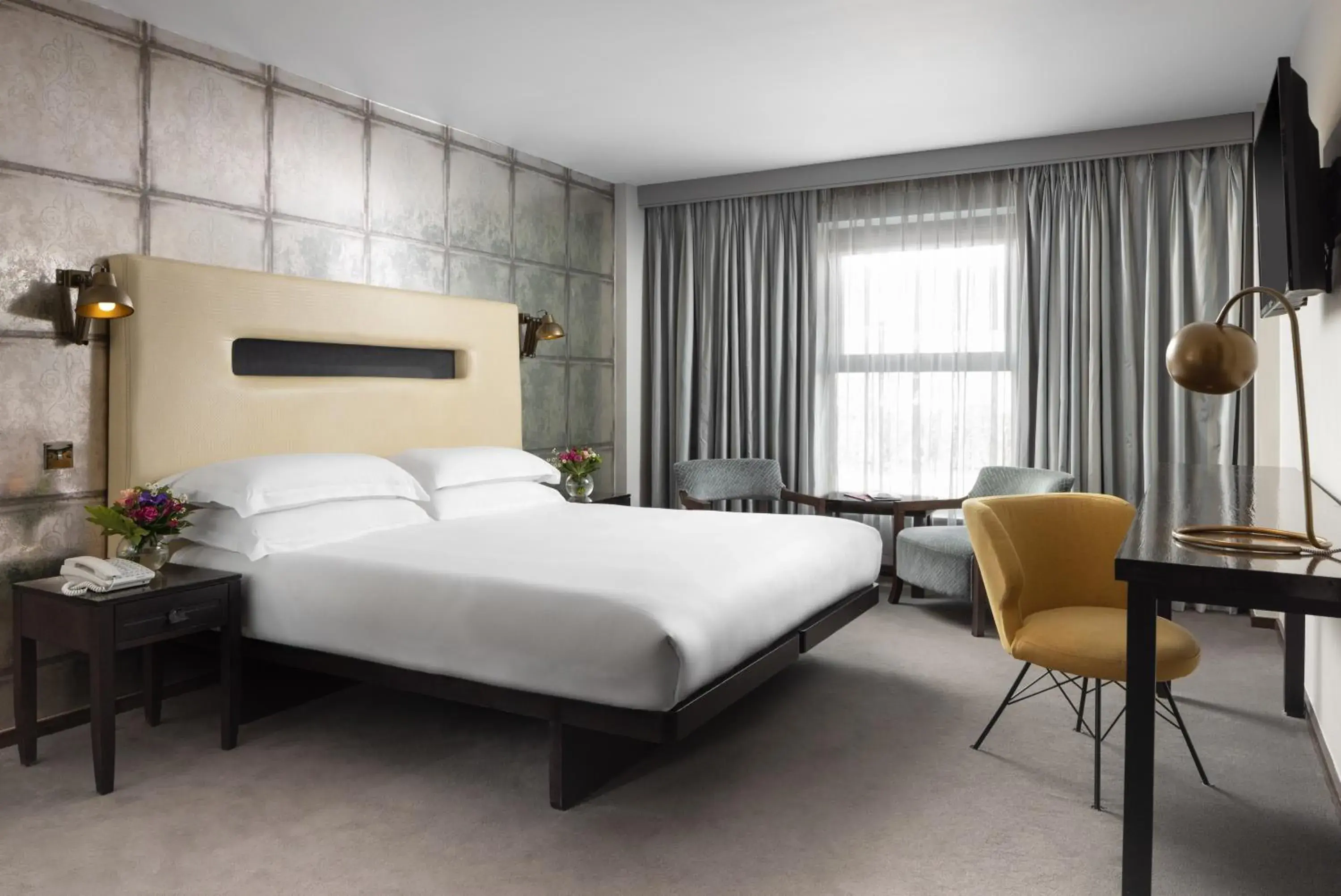 Bed in The Twelve Hotel Bed in The Twelve Hotel