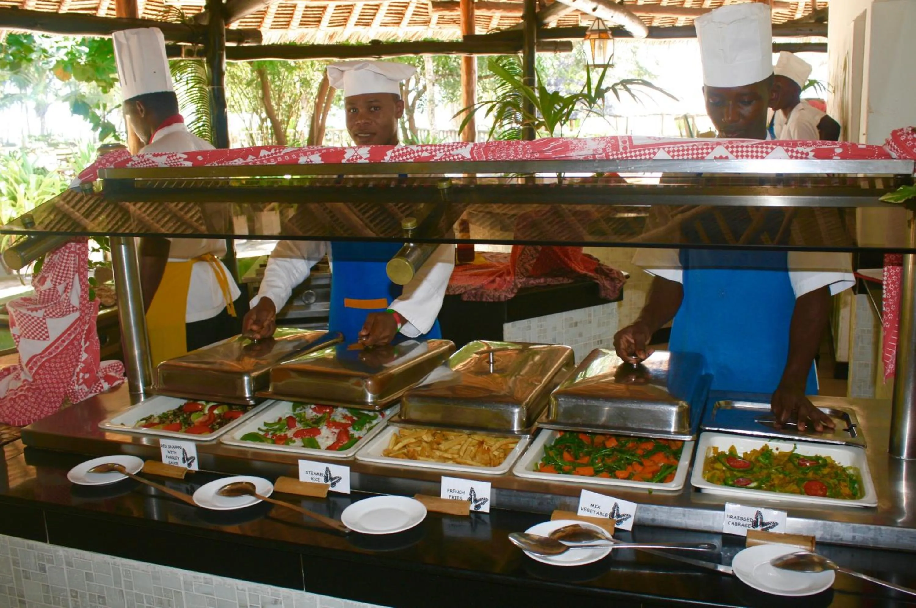 Food and drinks in Papillon Lagoon Reef Hotel