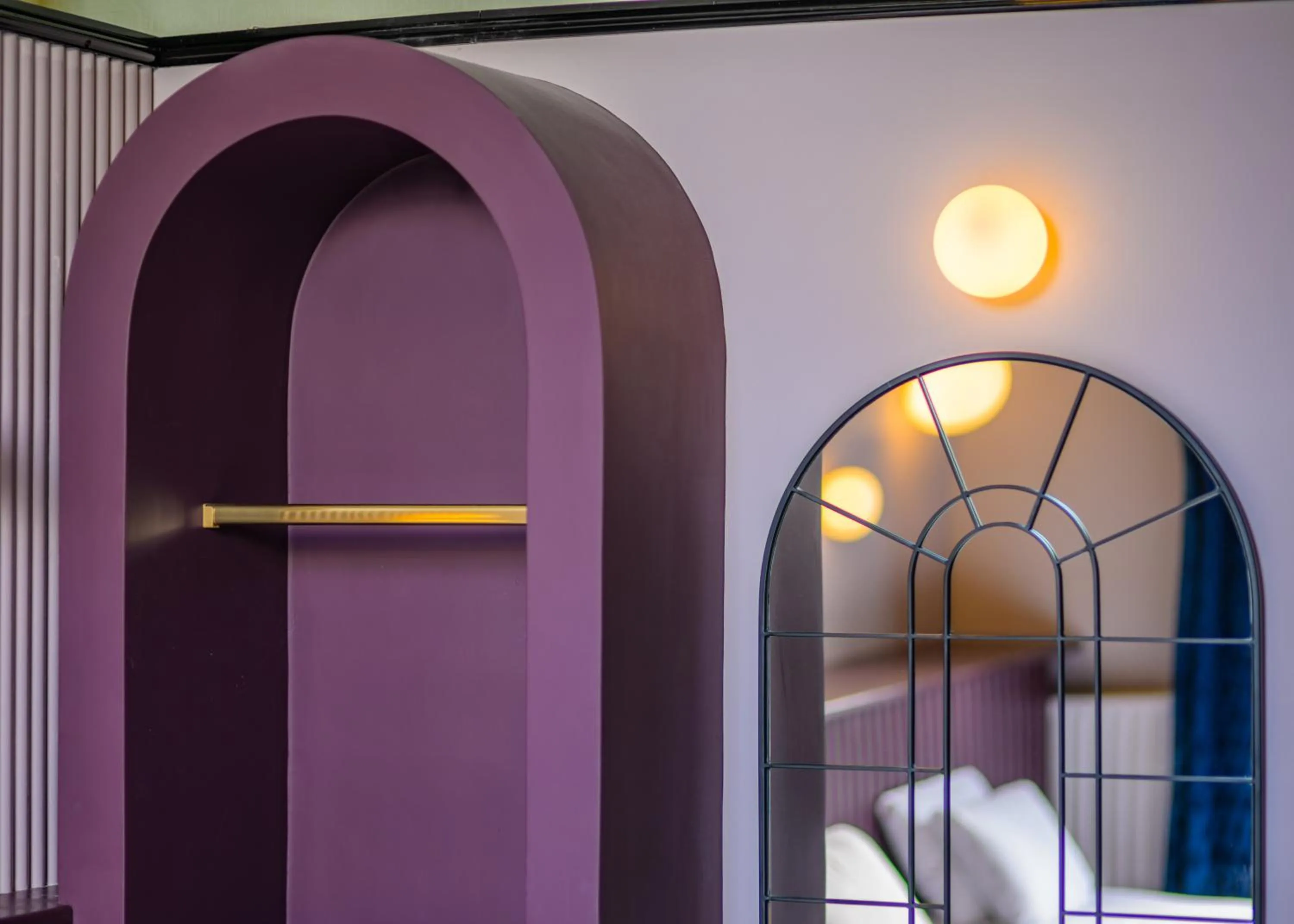 wardrobe in Hotel St George by Nina