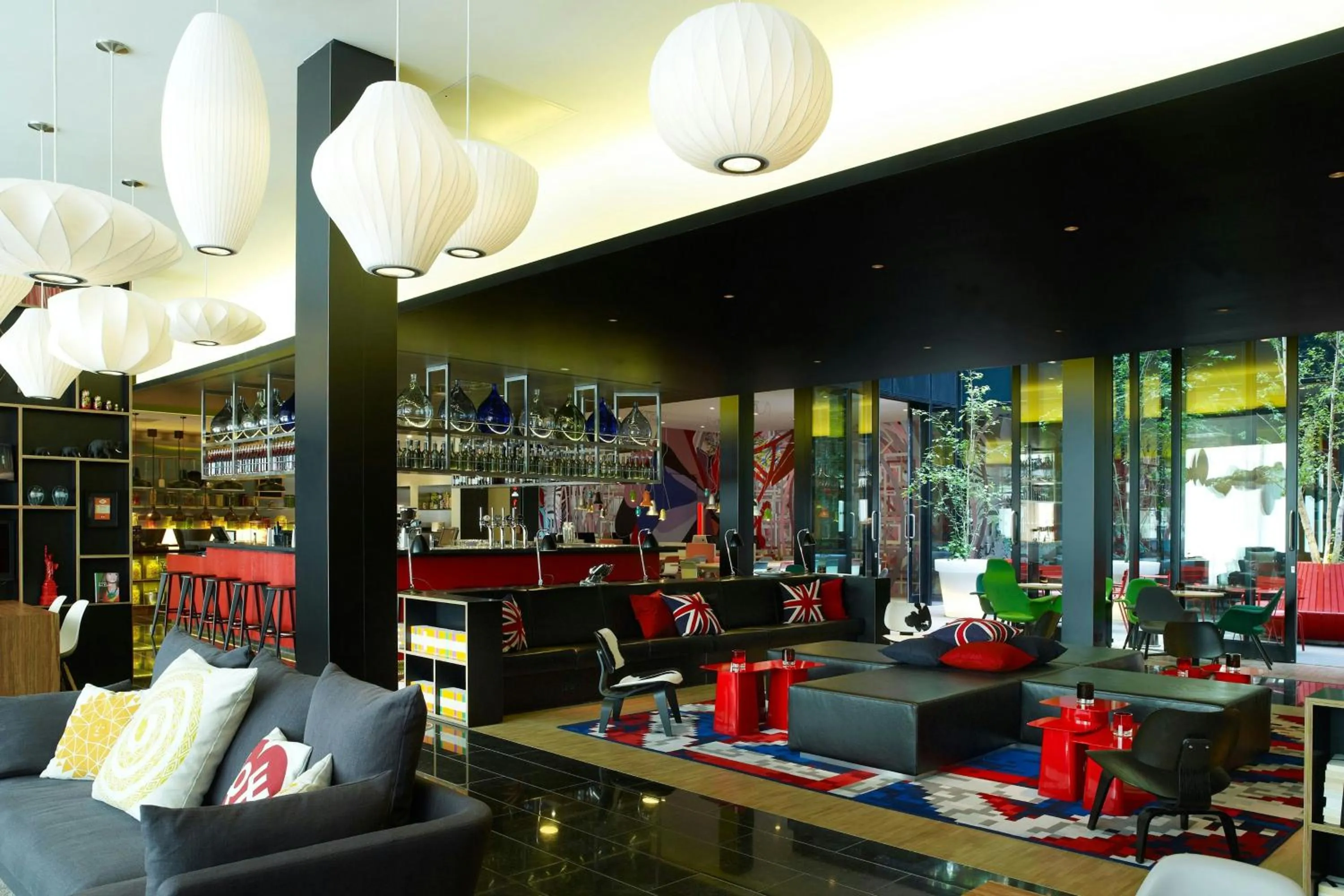 Lobby or reception in citizenM London Bankside