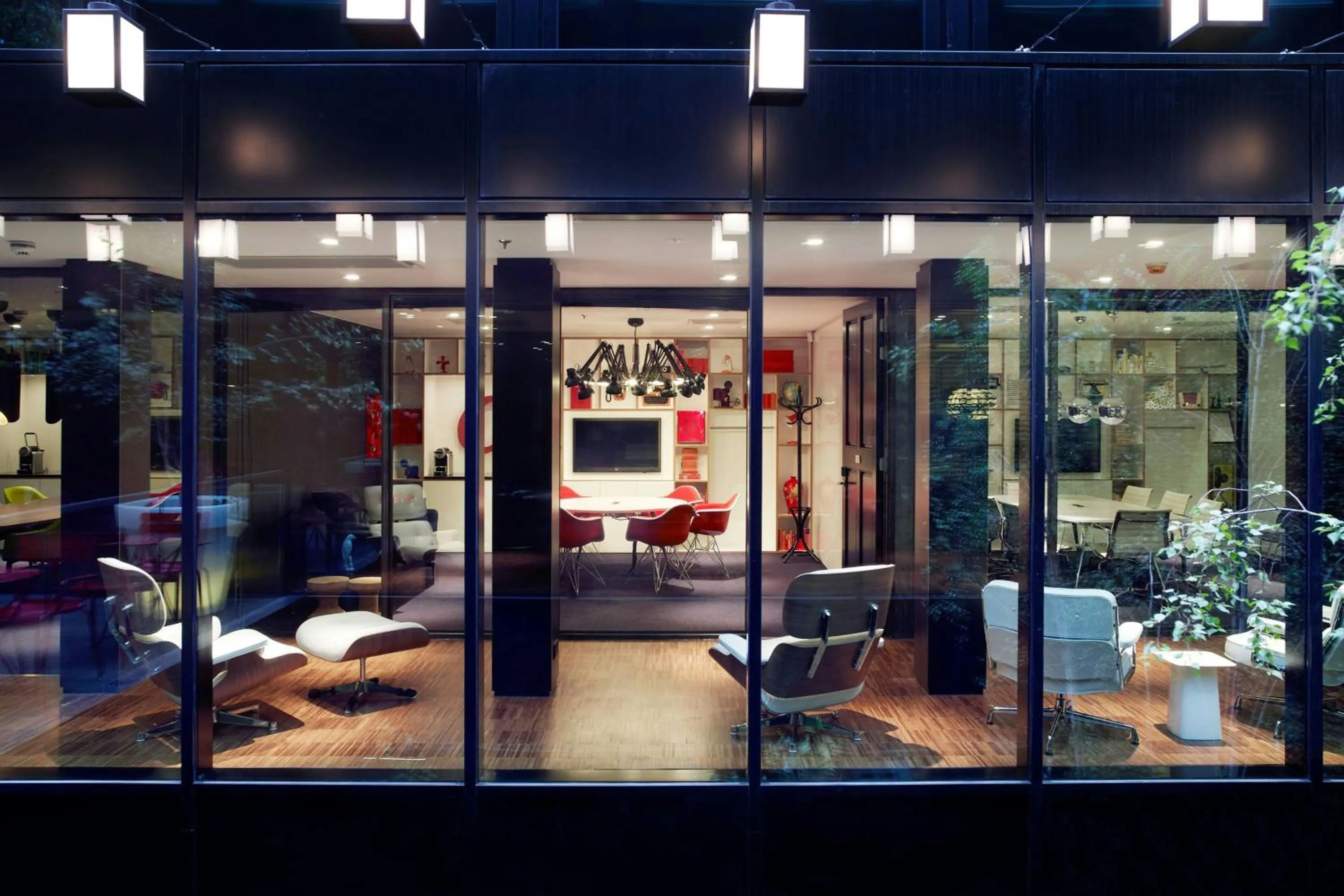 Meeting/conference room in citizenM London Bankside