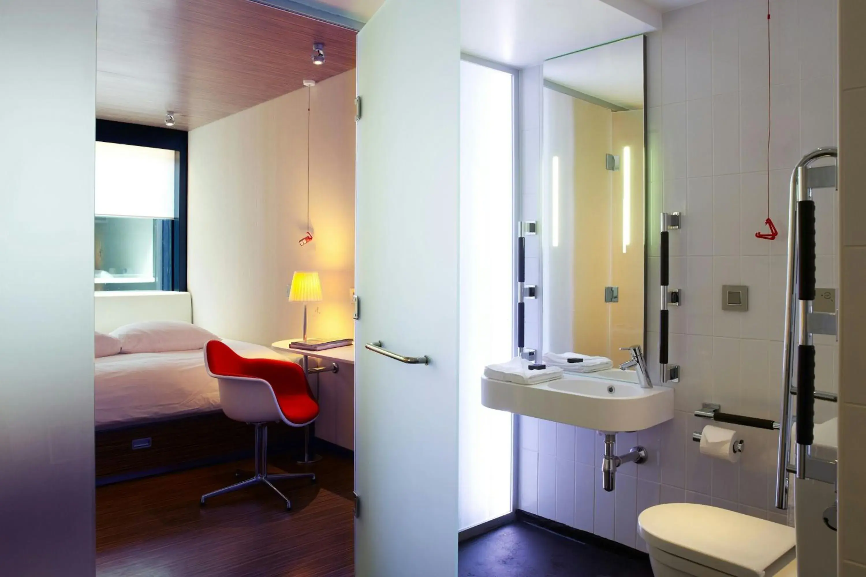 Bedroom in citizenM London Bankside Bedroom in citizenM London Bankside