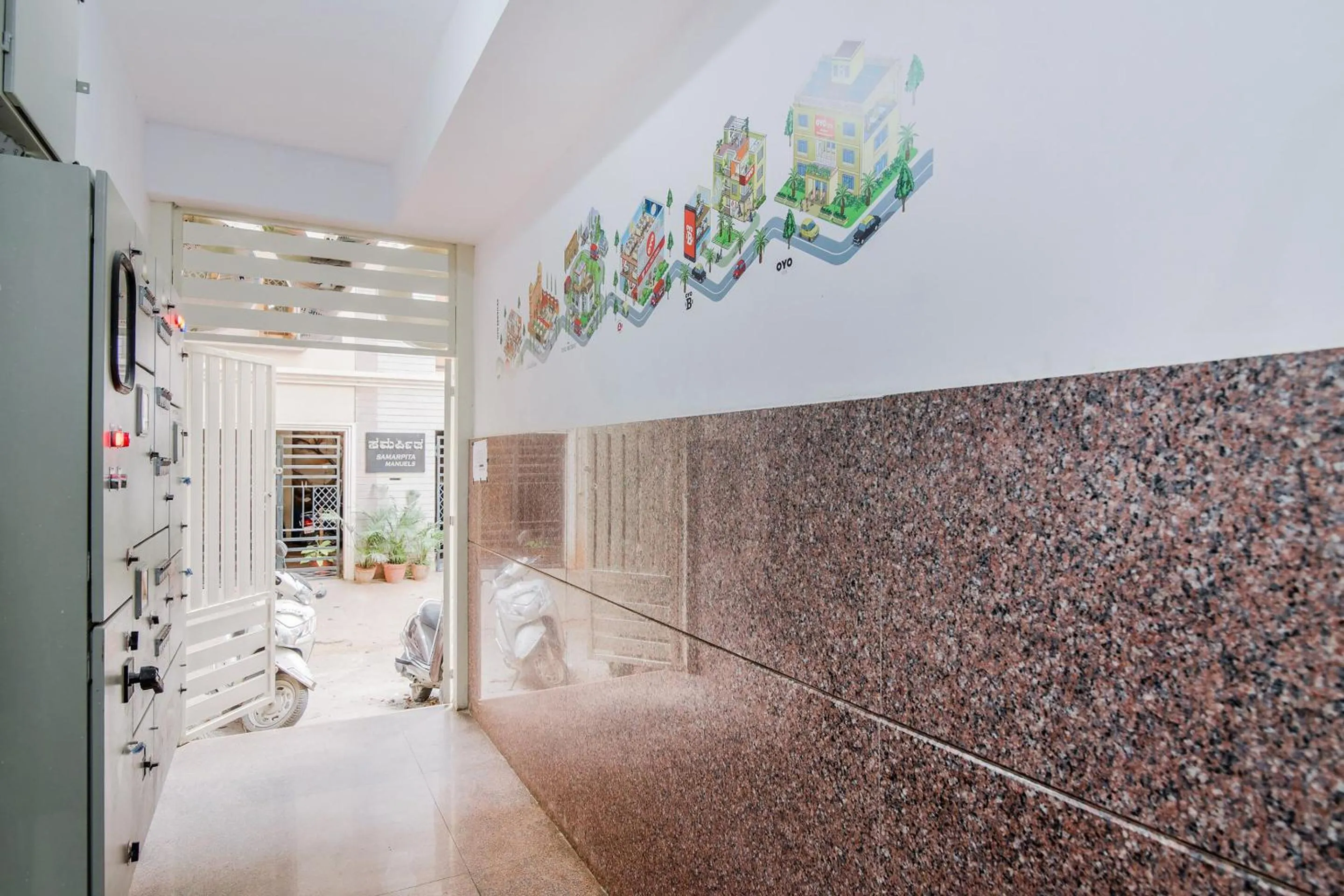 Lobby or reception in Super Hotel O Varcity Comforts Near St. John Medical College