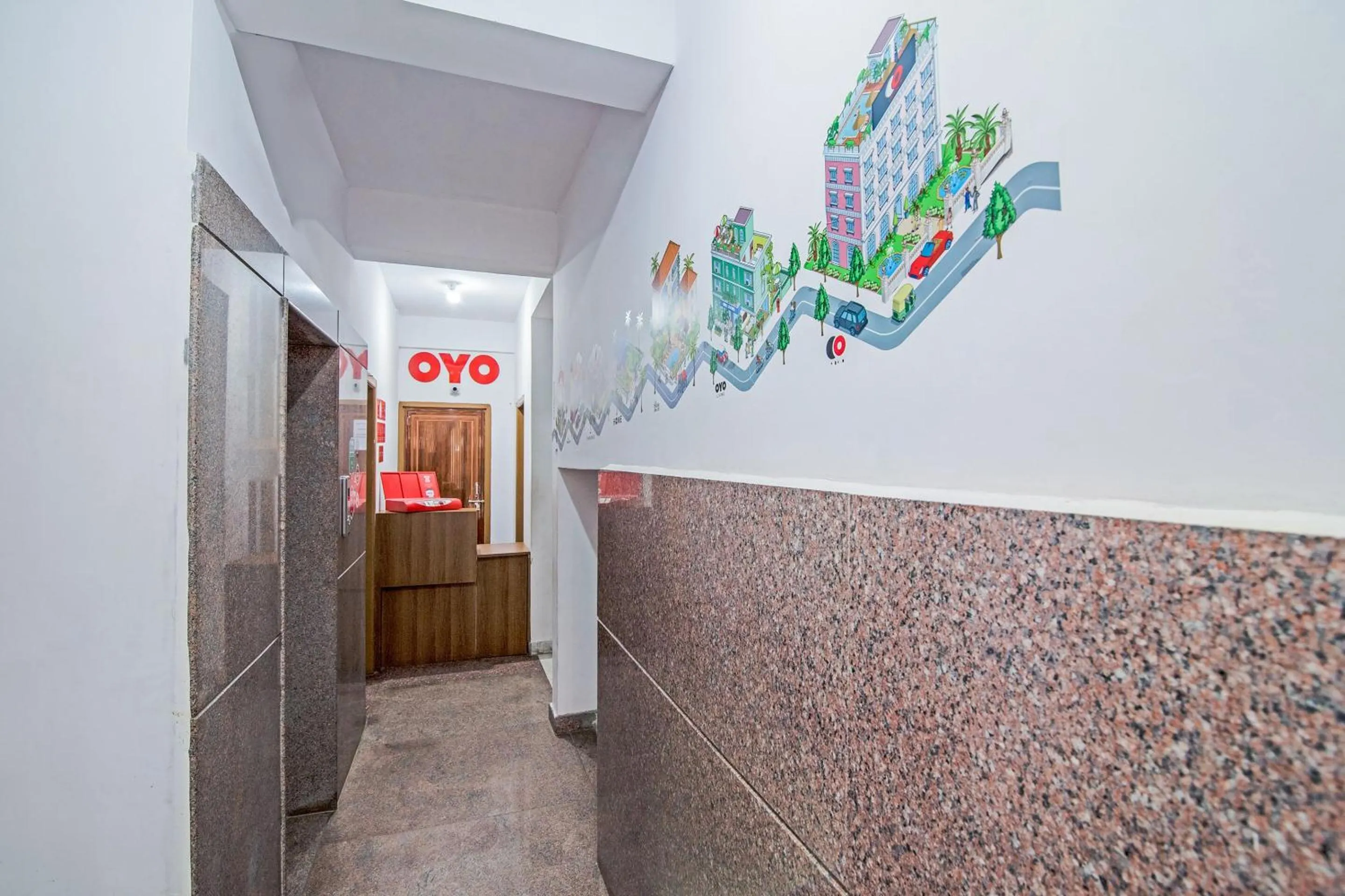 Lobby or reception in Super Hotel O Varcity Comforts Near St. John Medical College
