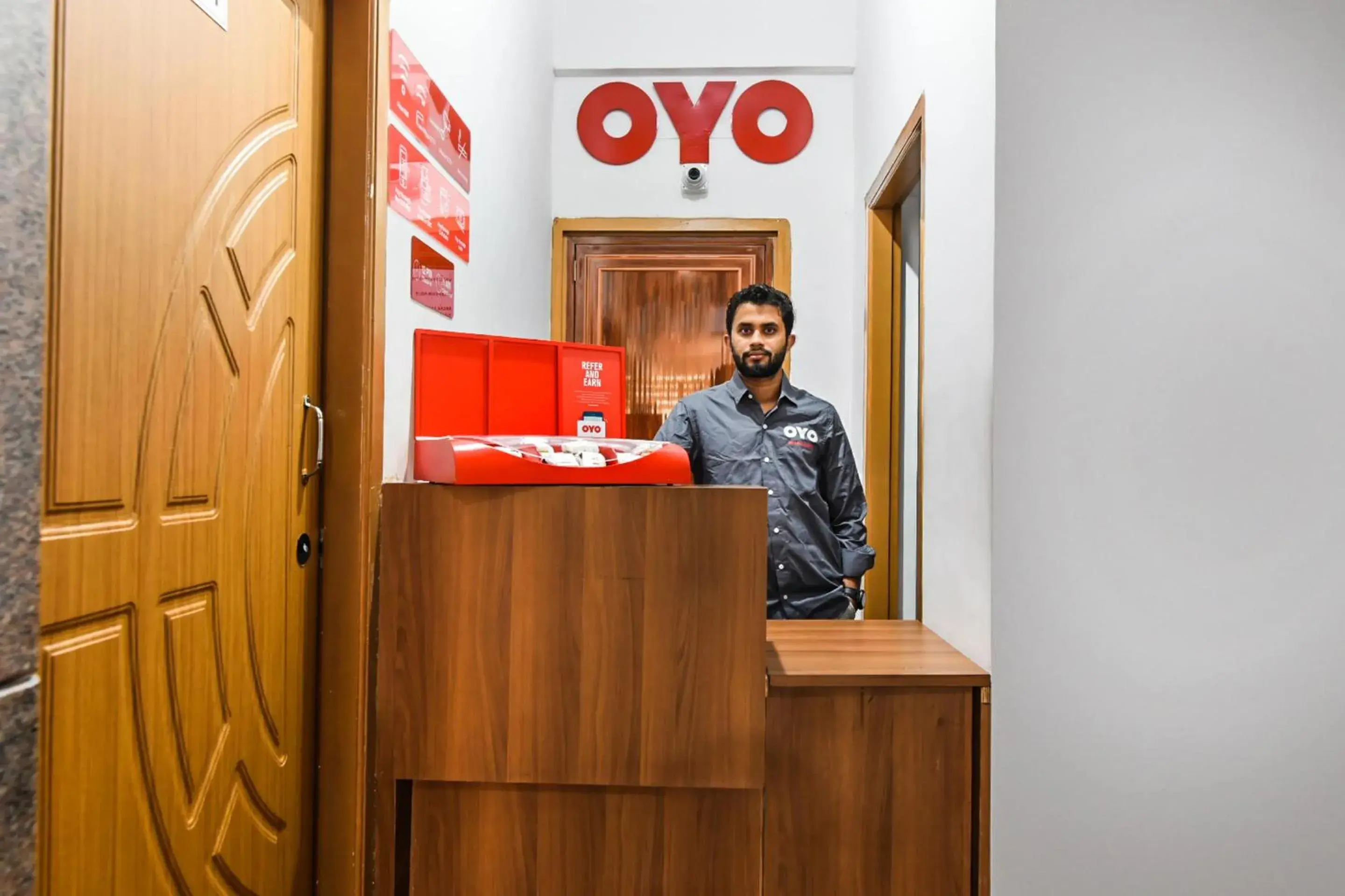 Lobby or reception in Super Hotel O Varcity Comforts Near St. John Medical College Lobby or reception in Super Hotel O Varcity Comforts Near St. John Medical College