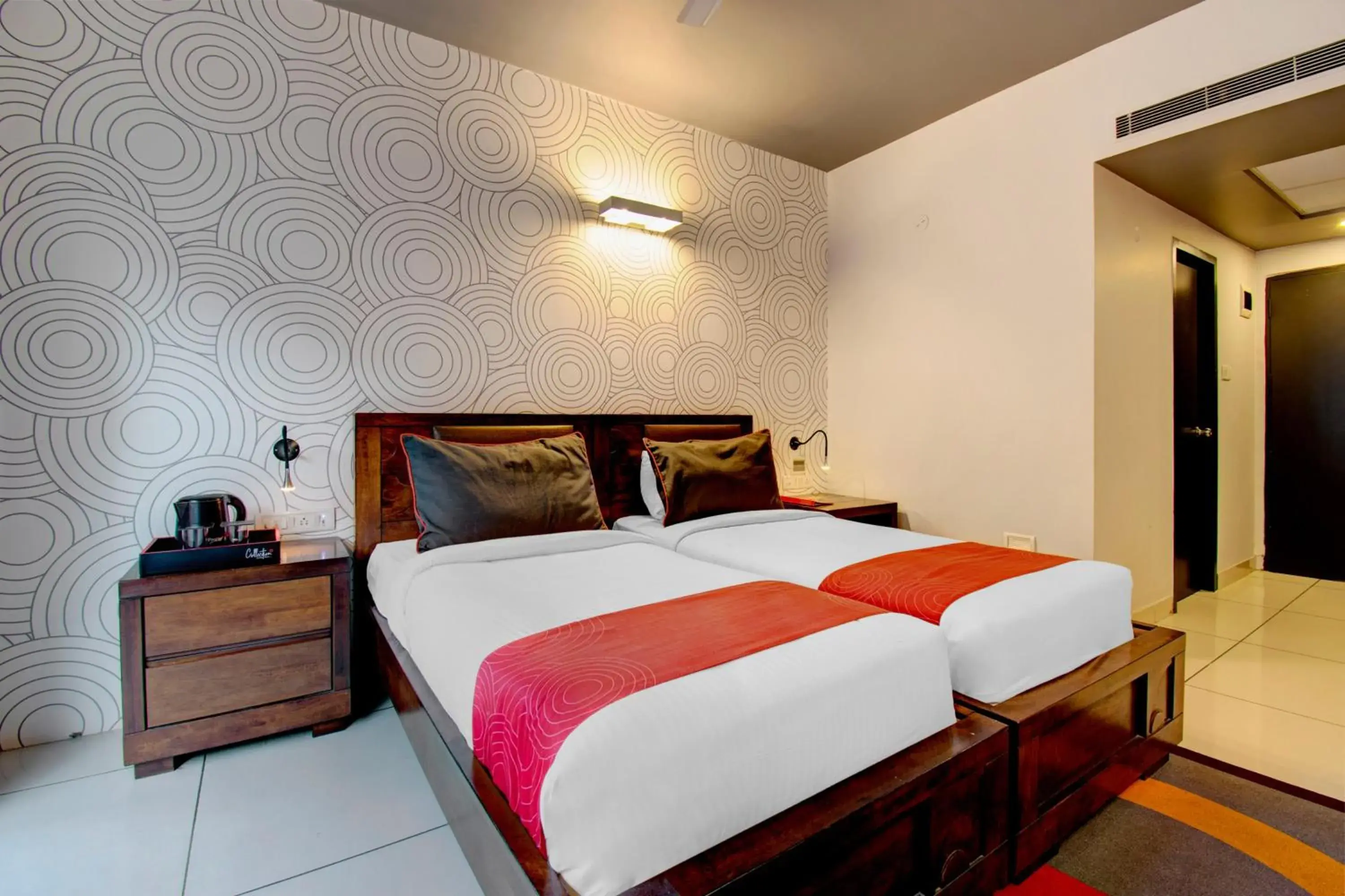 Bedroom, Bed in Super Townhouse Ulsoor Bedroom, Bed in Super Townhouse Ulsoor