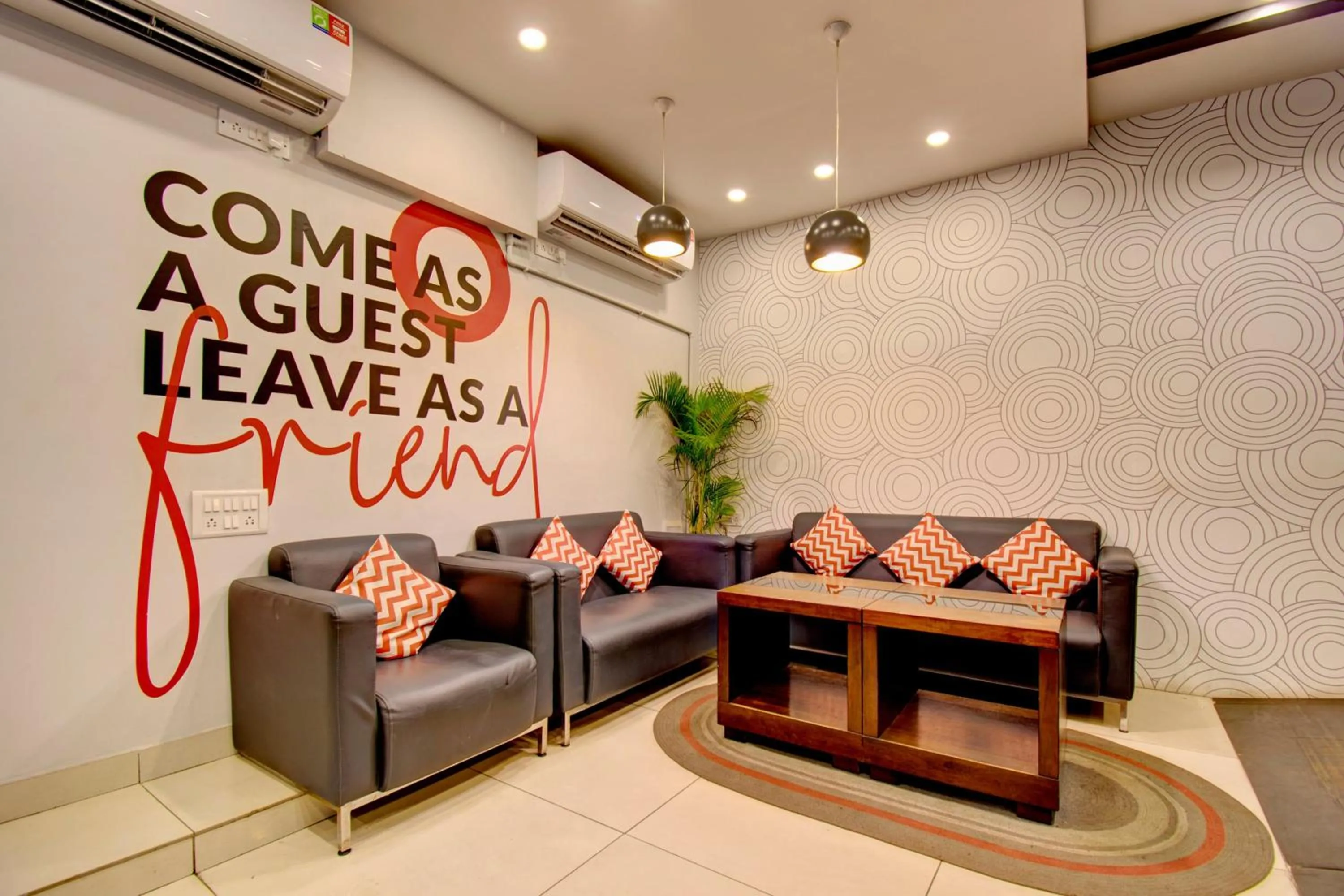 Lobby or reception in Super Townhouse Ulsoor