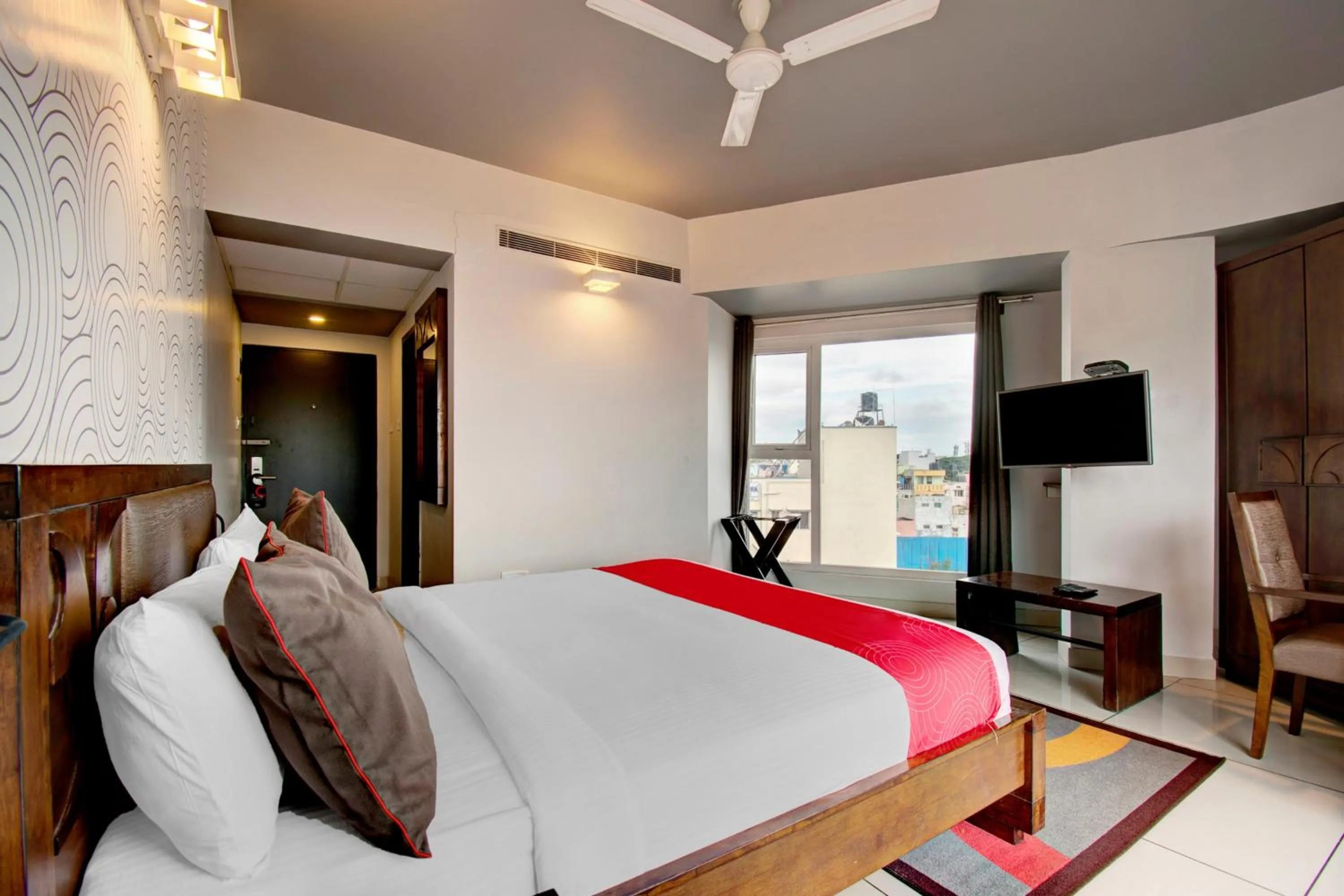 Bedroom, Bed in Super Townhouse Ulsoor