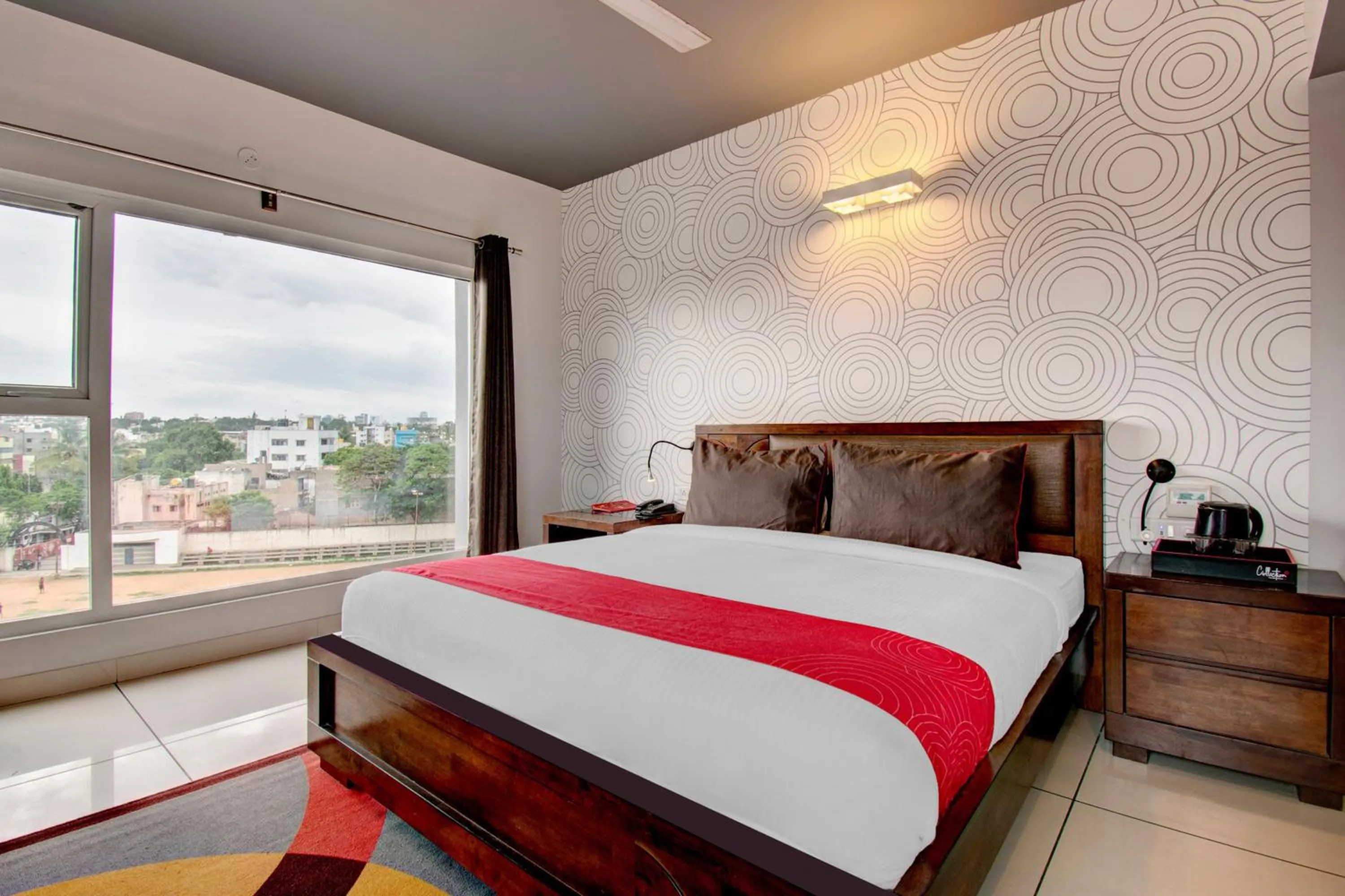 Bedroom, Bed in Super Townhouse Ulsoor