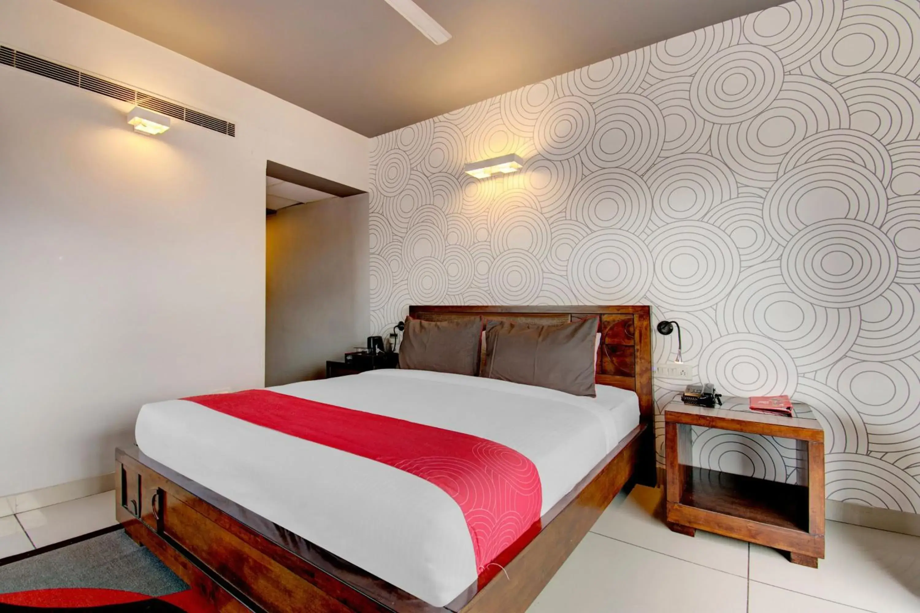 Bedroom, Bed in Super Townhouse Ulsoor Bedroom, Bed in Super Townhouse Ulsoor