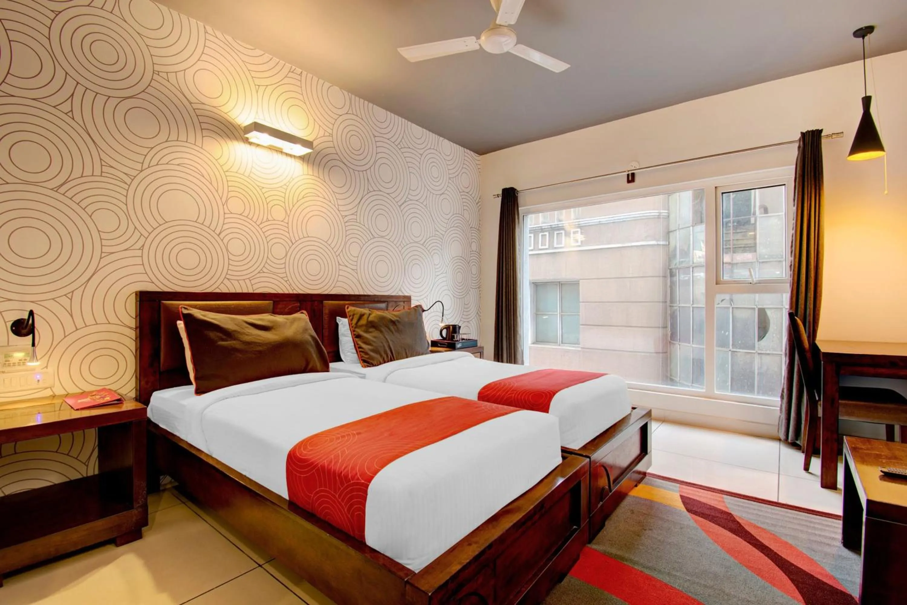 Bedroom, Bed in Super Townhouse Ulsoor