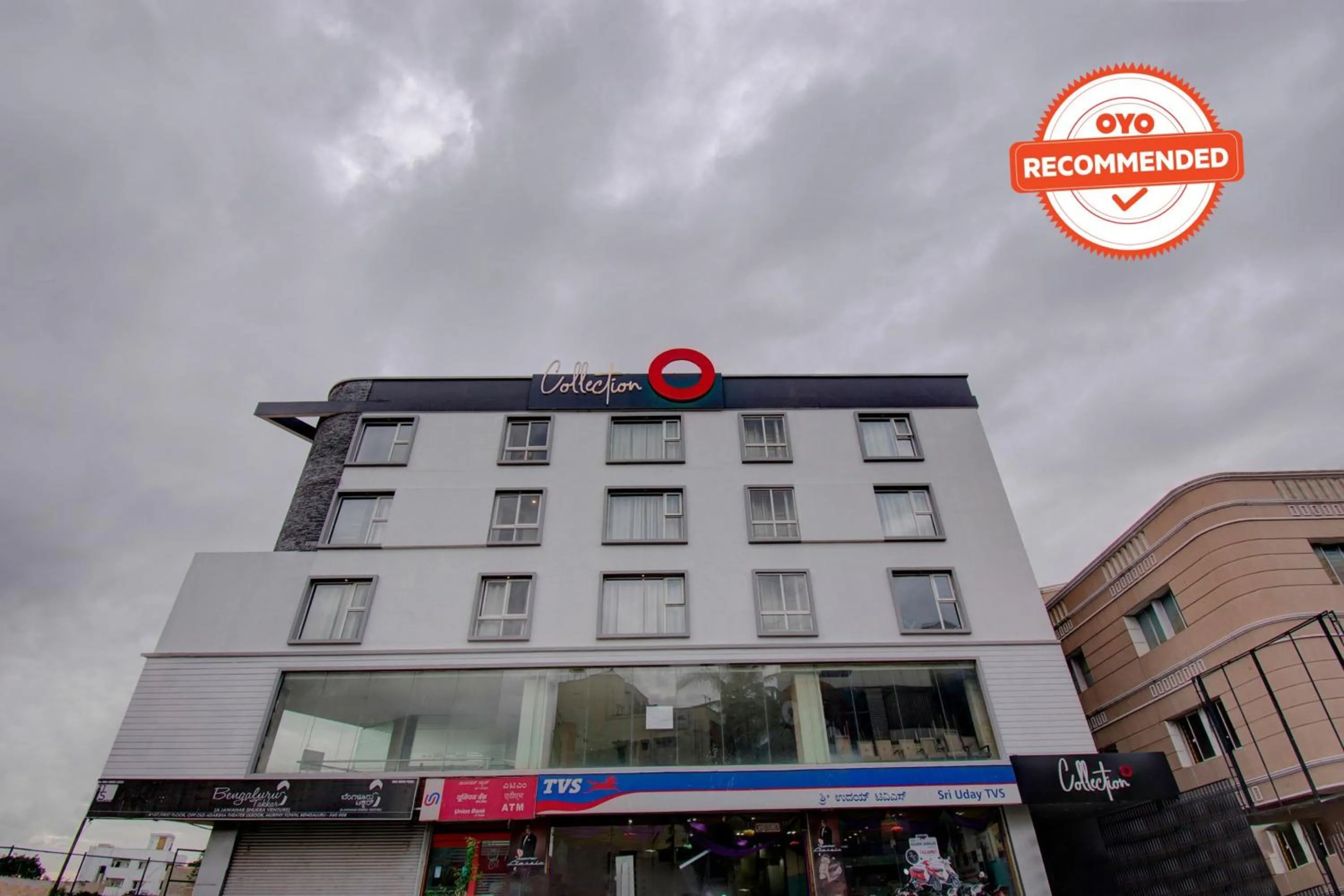 Facade/entrance in Super Townhouse Ulsoor