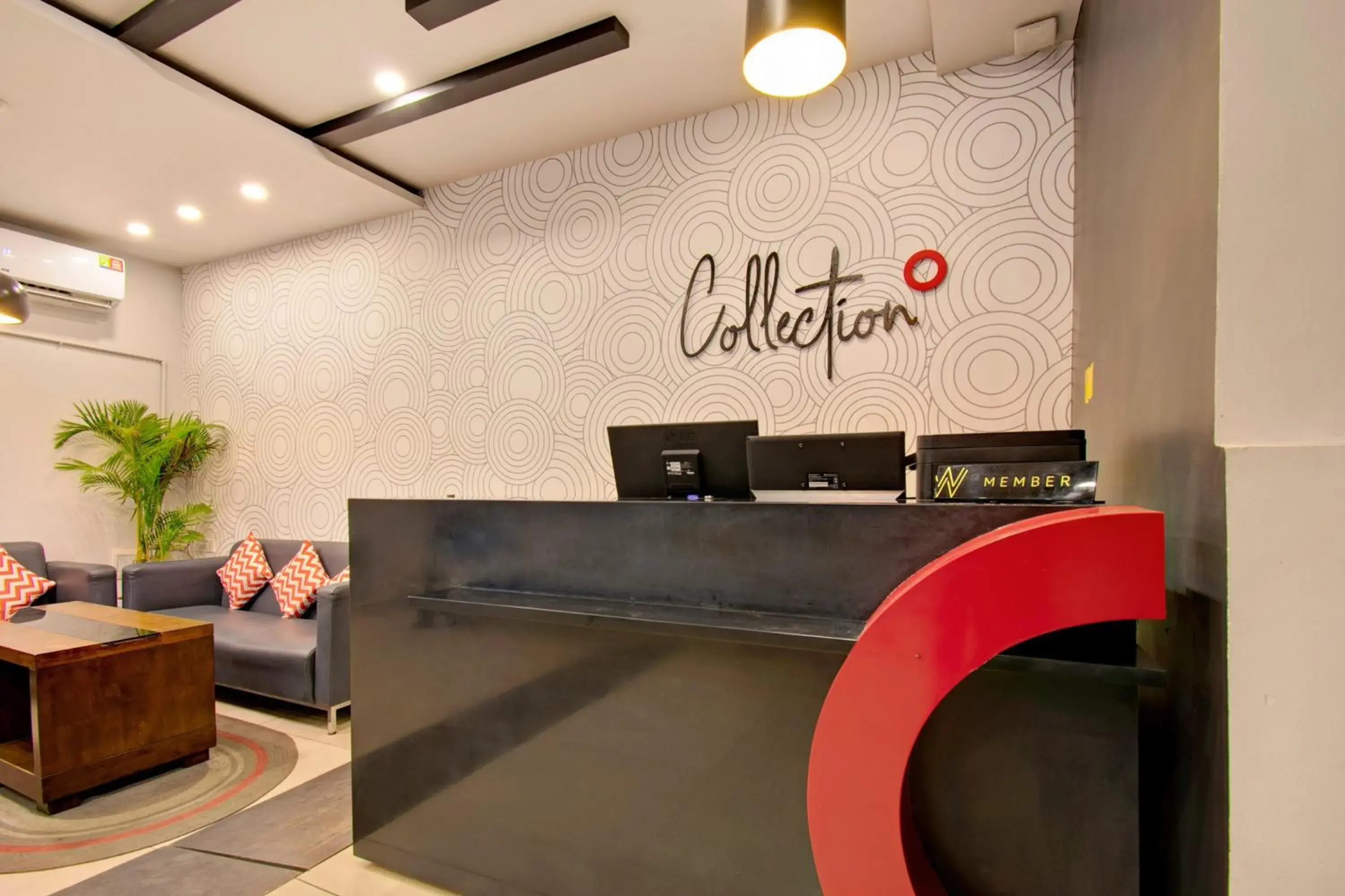 Lobby or reception in Super Townhouse Ulsoor Lobby or reception in Super Townhouse Ulsoor