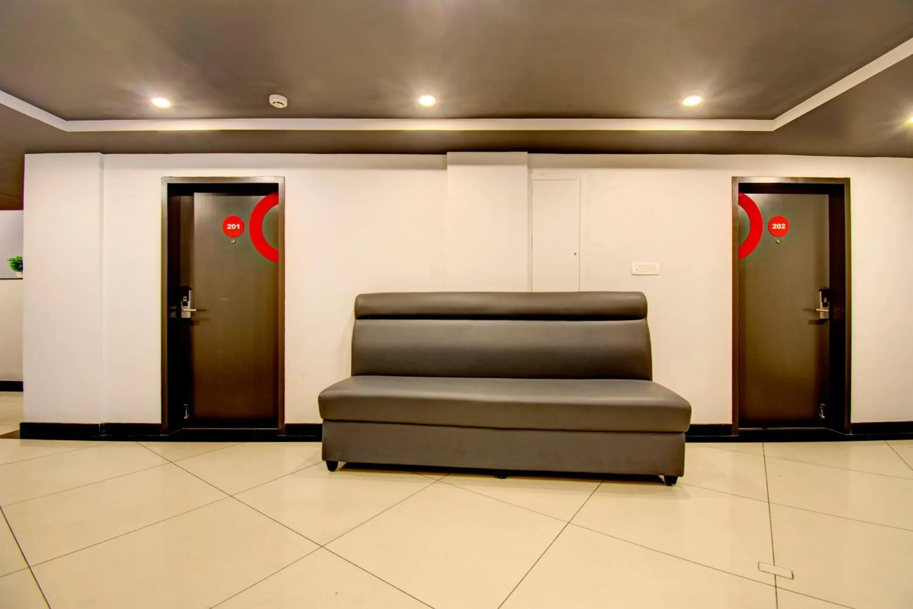Lobby or reception in Super Townhouse Ulsoor Lobby or reception in Super Townhouse Ulsoor