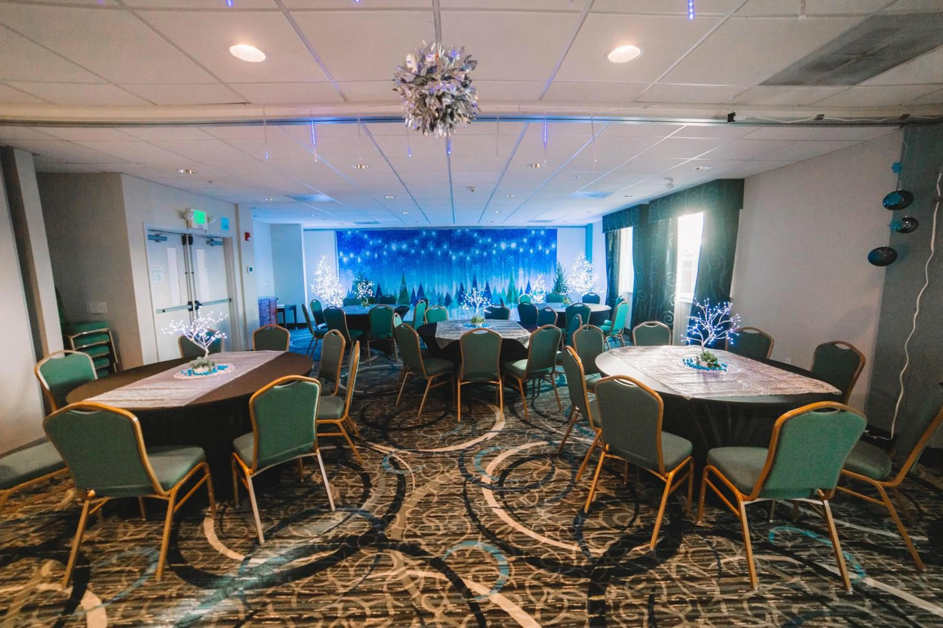Meeting/conference room in Holiday Inn Express & Suites Tacoma South - Lakewood by IHG