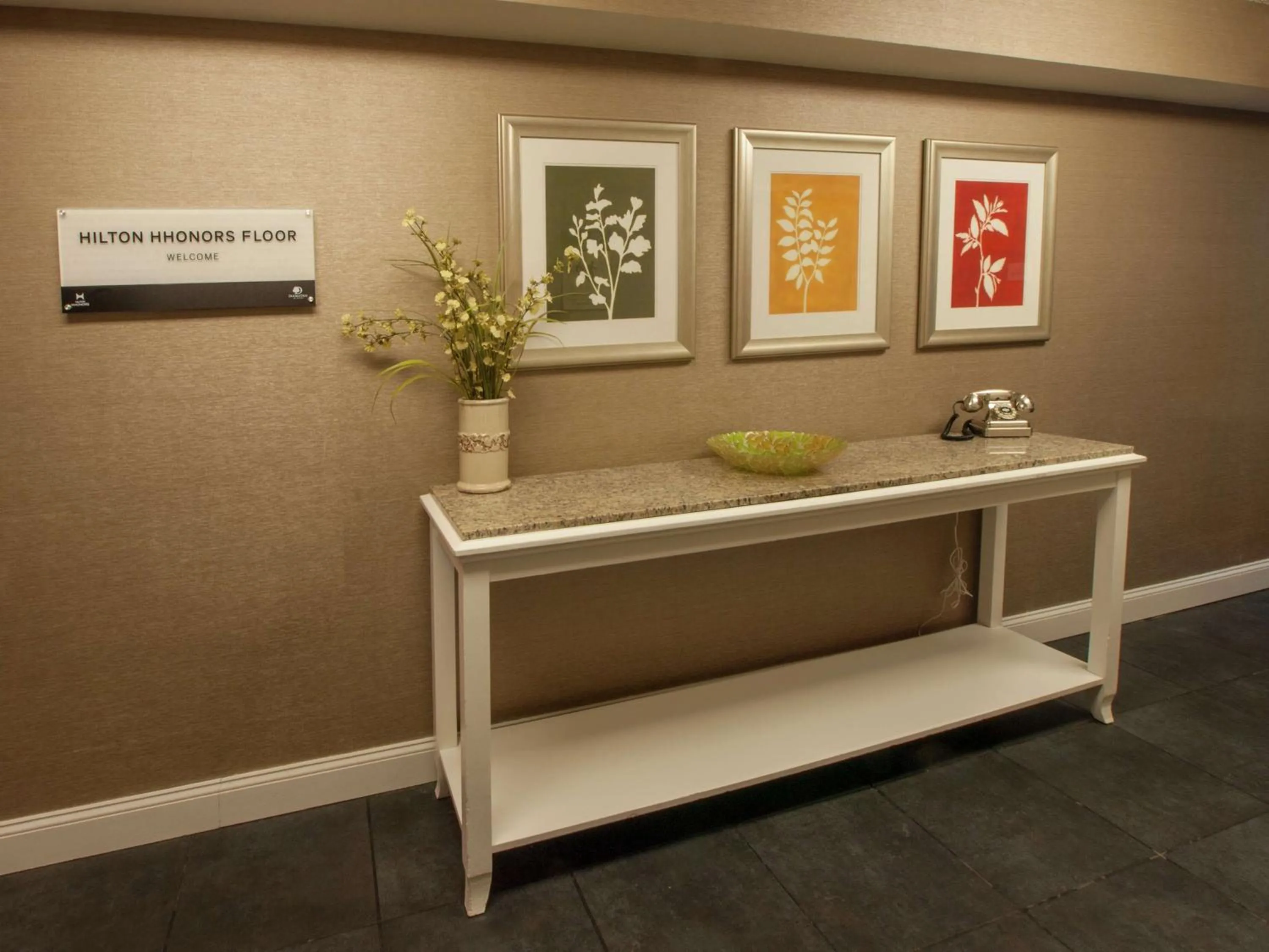 Lobby or reception in DoubleTree by Hilton Buffalo-Amherst