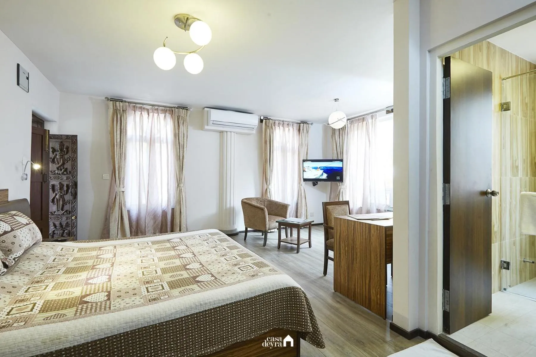 Toilet, Bed in Ranikunj Boutique Hotel