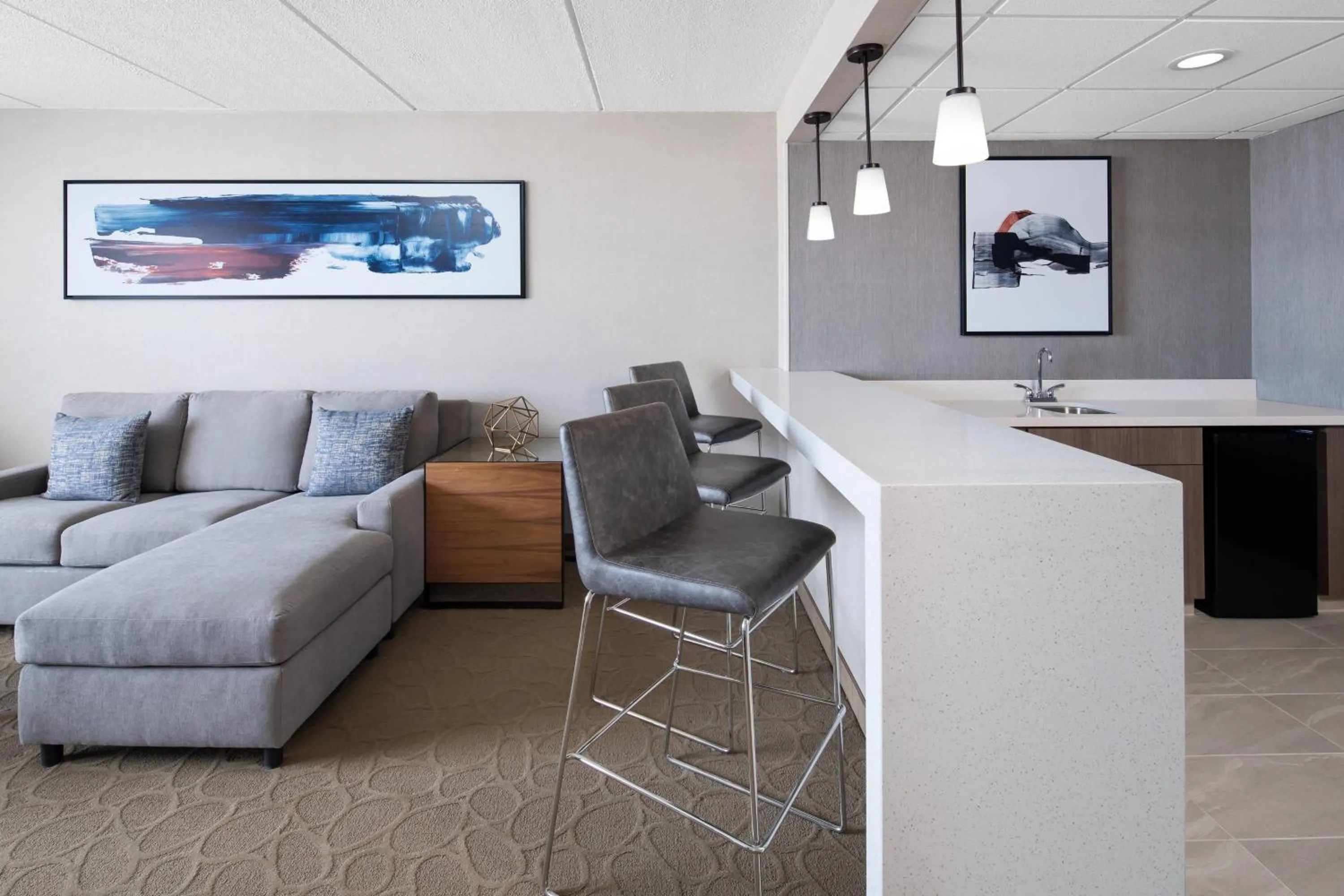 Bedroom in Delta Hotels by Marriott Green Bay