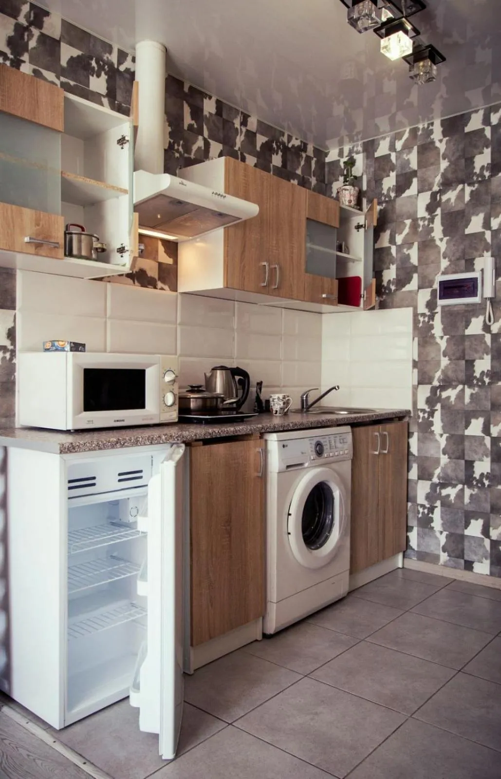 Apartment on Nauki Avenue