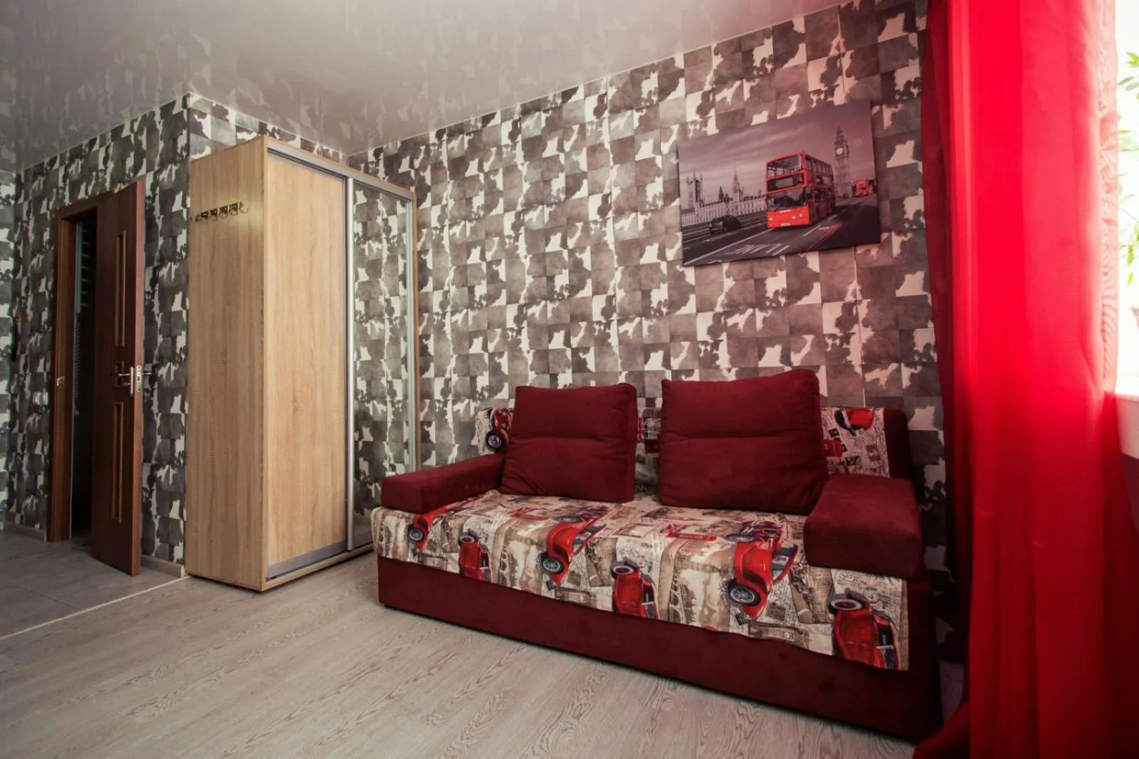 Apartment on Nauki Avenue