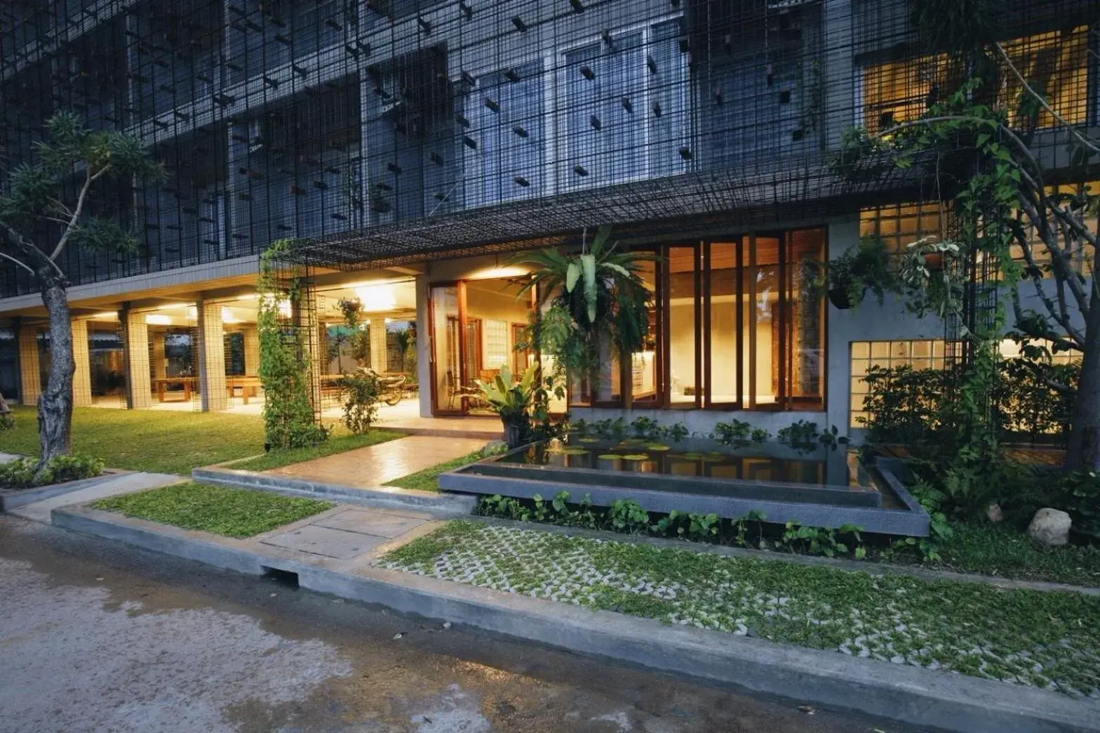 Property building in Laekhon Nonbai Property building in Laekhon Nonbai