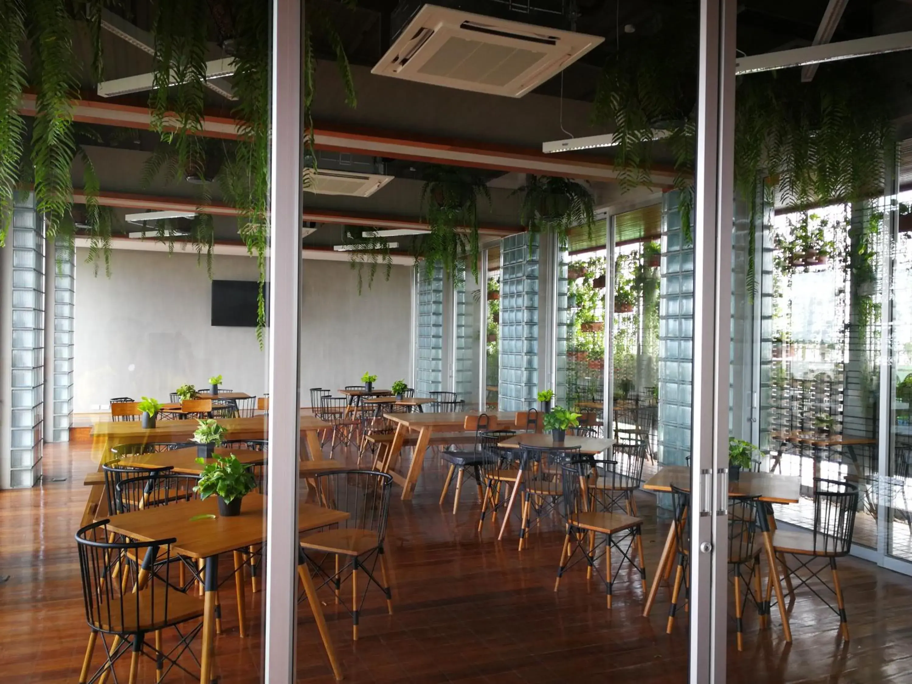 Restaurant/places to eat in Laekhon Nonbai Restaurant/places to eat in Laekhon Nonbai