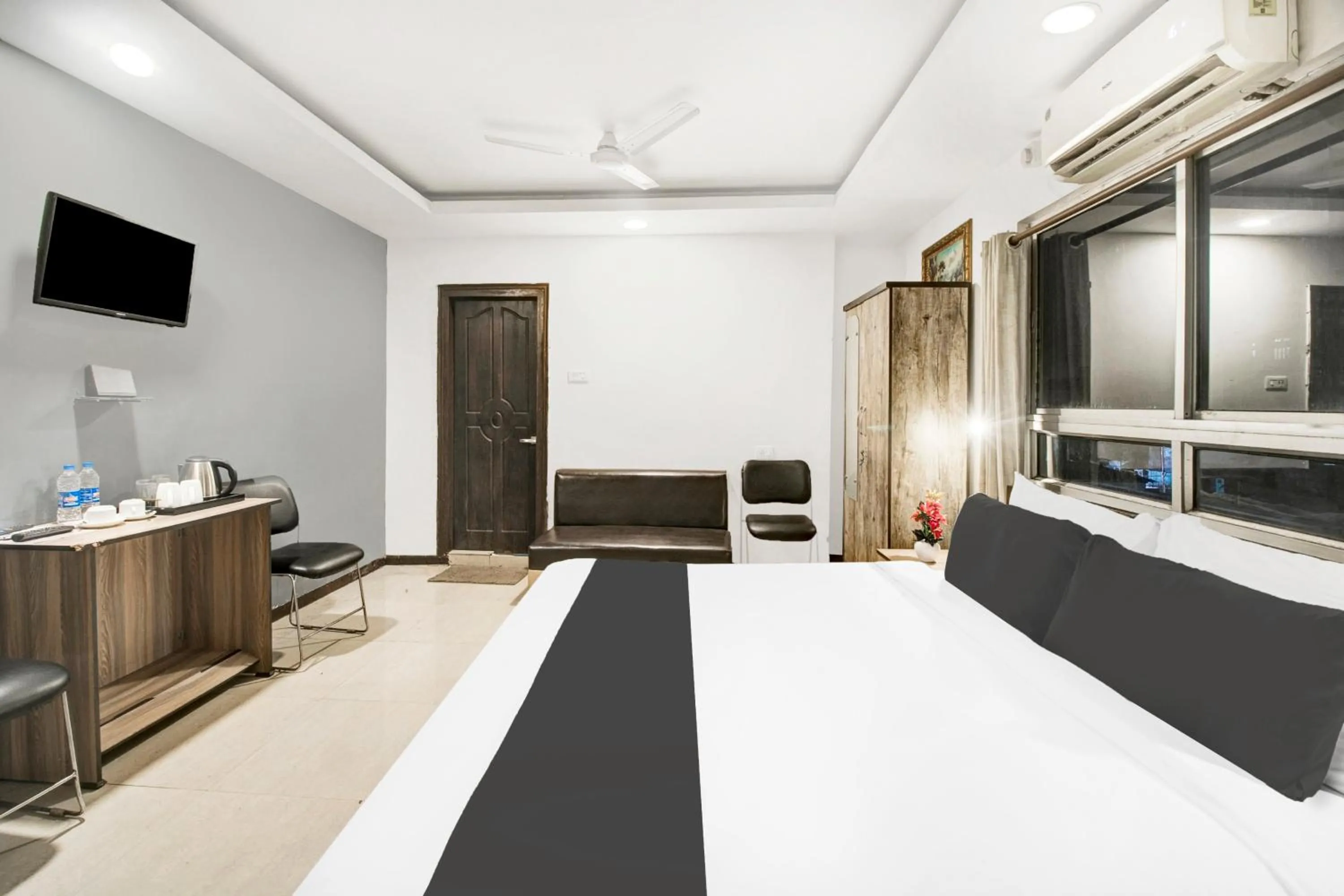 Facade/entrance, Bed in Townhouse Hatigaon Near Medicity Formerly Hotel Grand Majesty