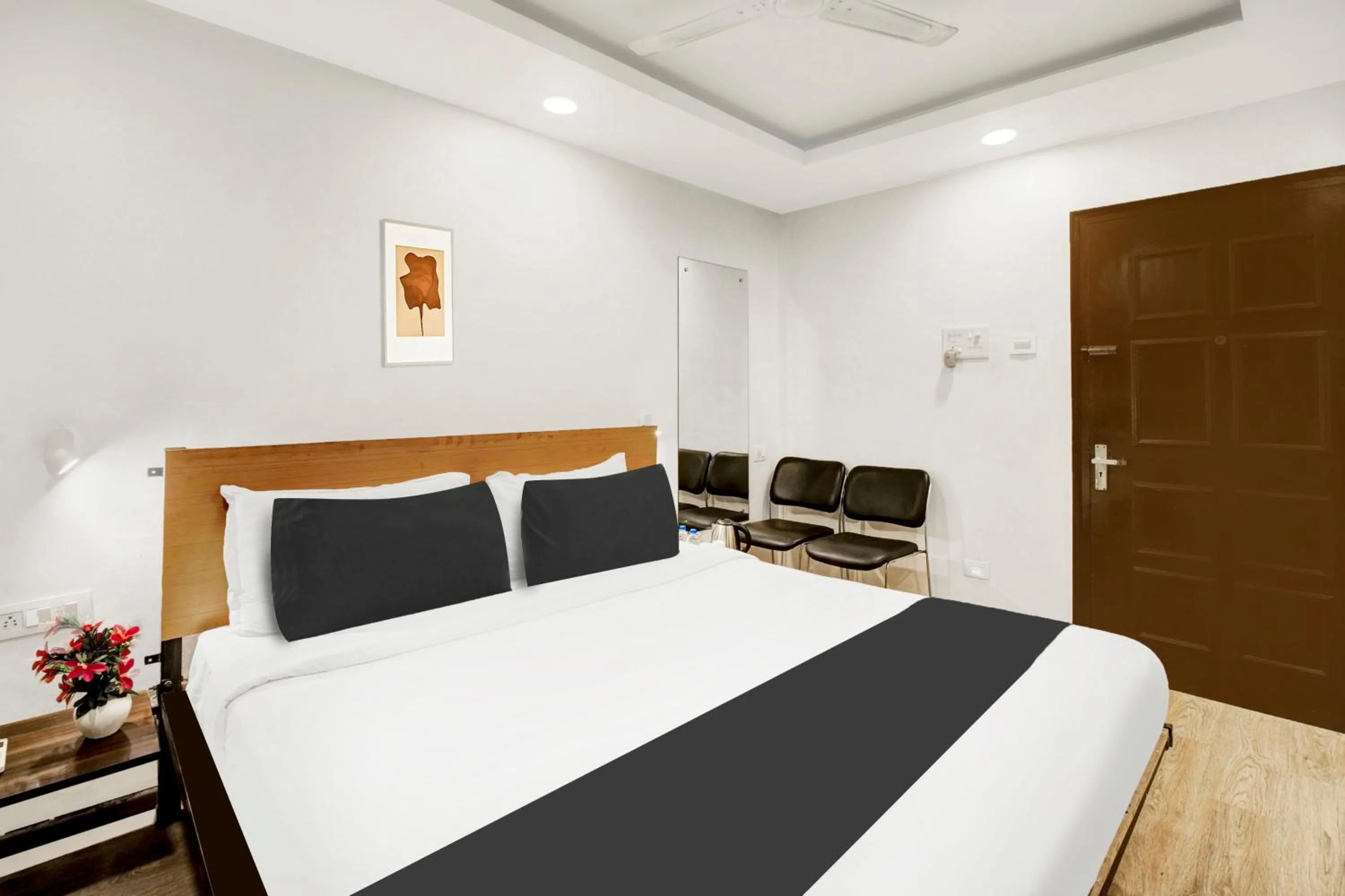 Lobby or reception, Bed in Townhouse Hatigaon Near Medicity Formerly Hotel Grand Majesty