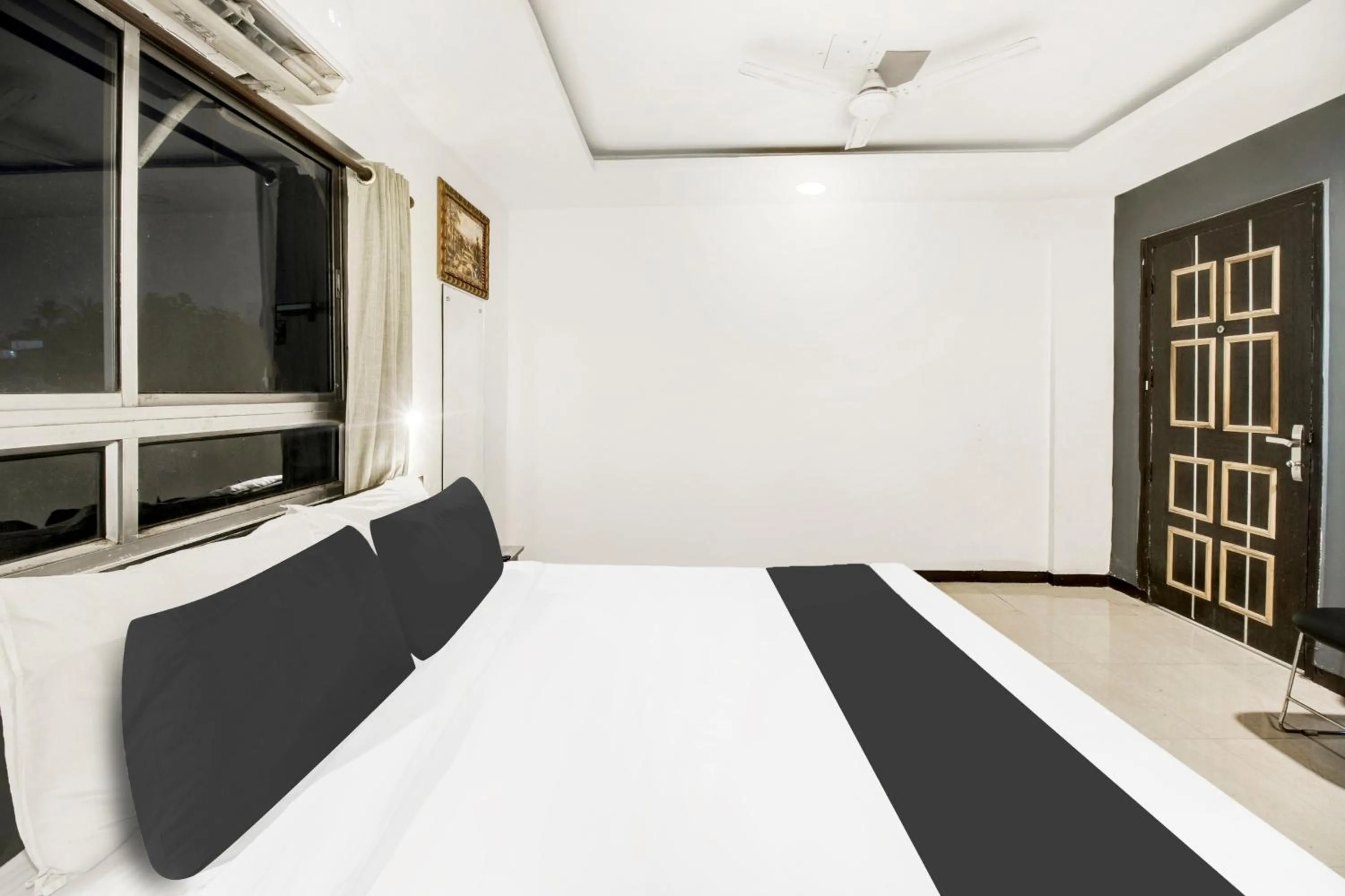 Bedroom, Bed in Townhouse Hatigaon Near Medicity Formerly Hotel Grand Majesty