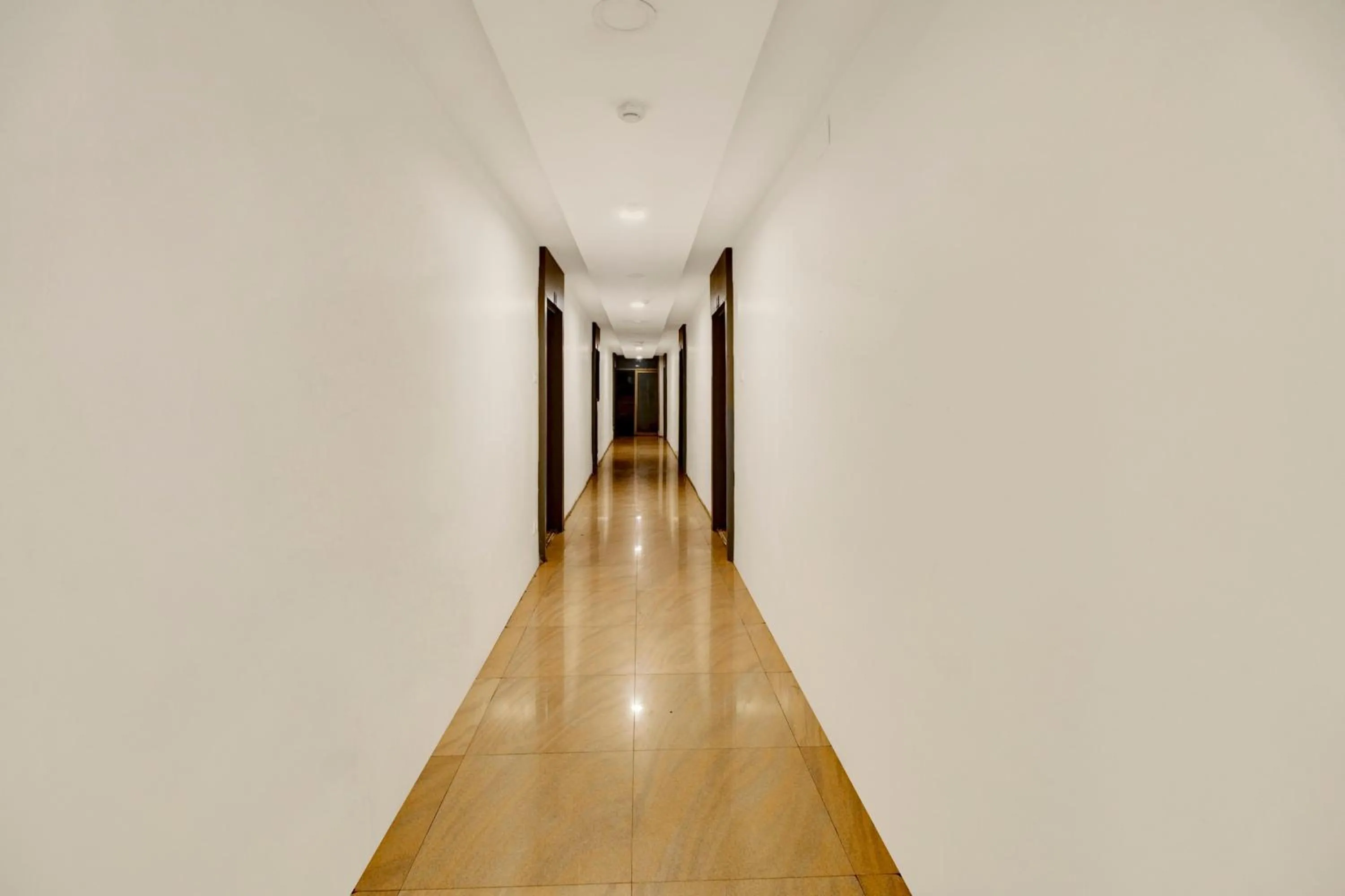 Lobby or reception in Townhouse Hatigaon Near Medicity Formerly Hotel Grand Majesty