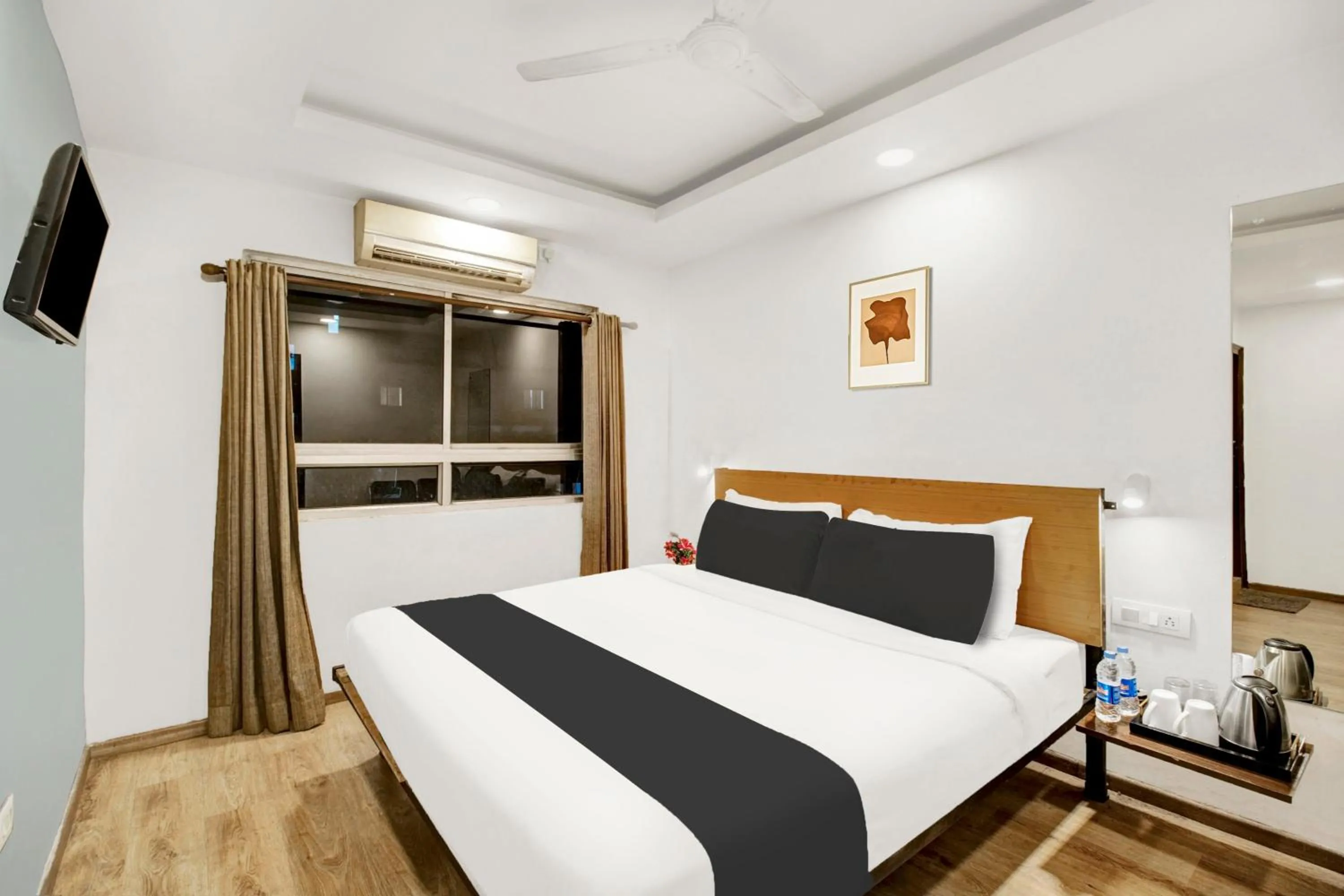 Bedroom, Bed in Townhouse Hatigaon Near Medicity Formerly Hotel Grand Majesty