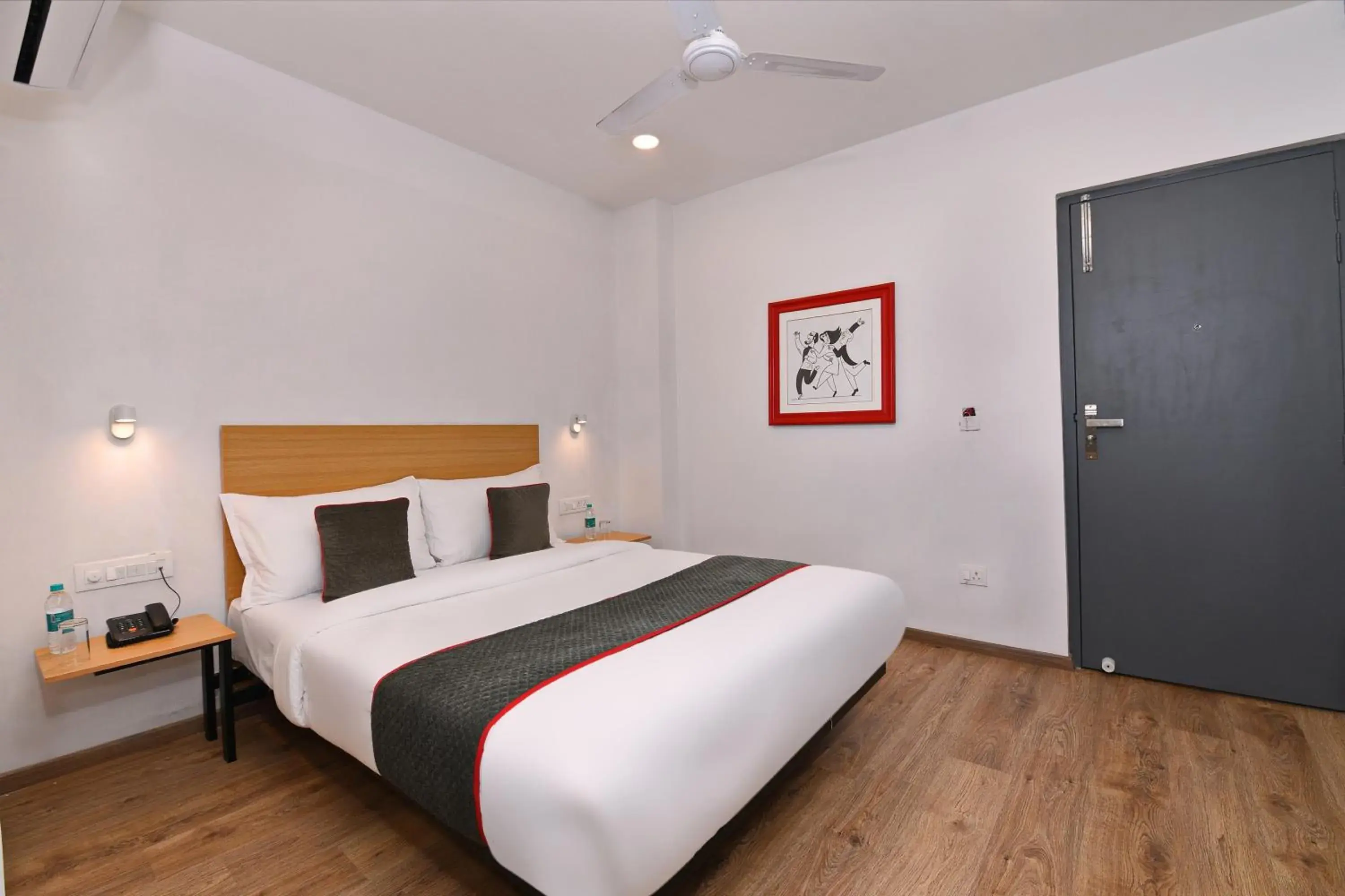 Bedroom, Bed in Super Townhouse Function Inn Near Chaudhary Charan Singh International Airport Bedroom, Bed in Super Townhouse Function Inn Near Chaudhary Charan Singh International Airport