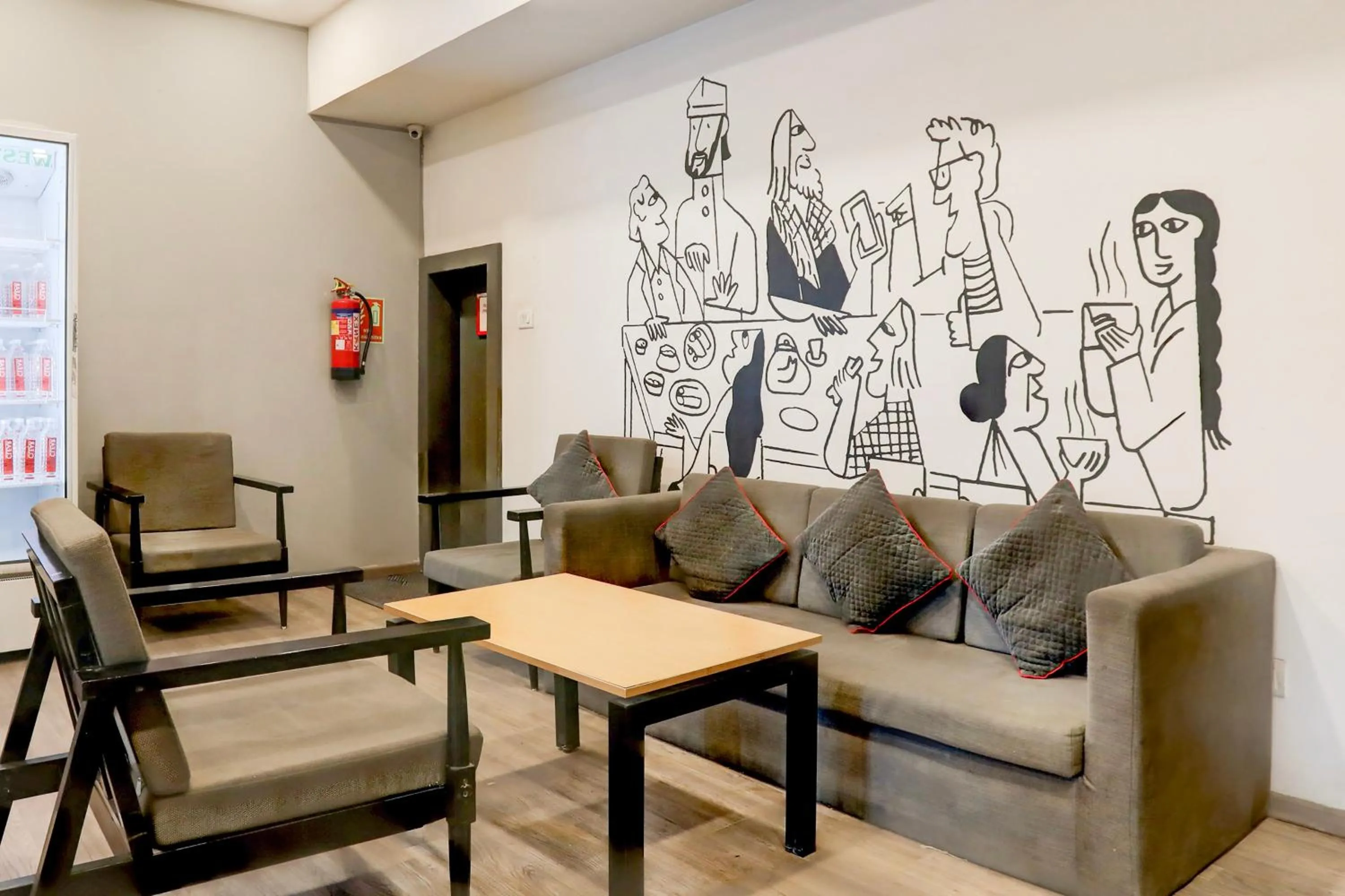 Lobby or reception in Super Townhouse Kalmana