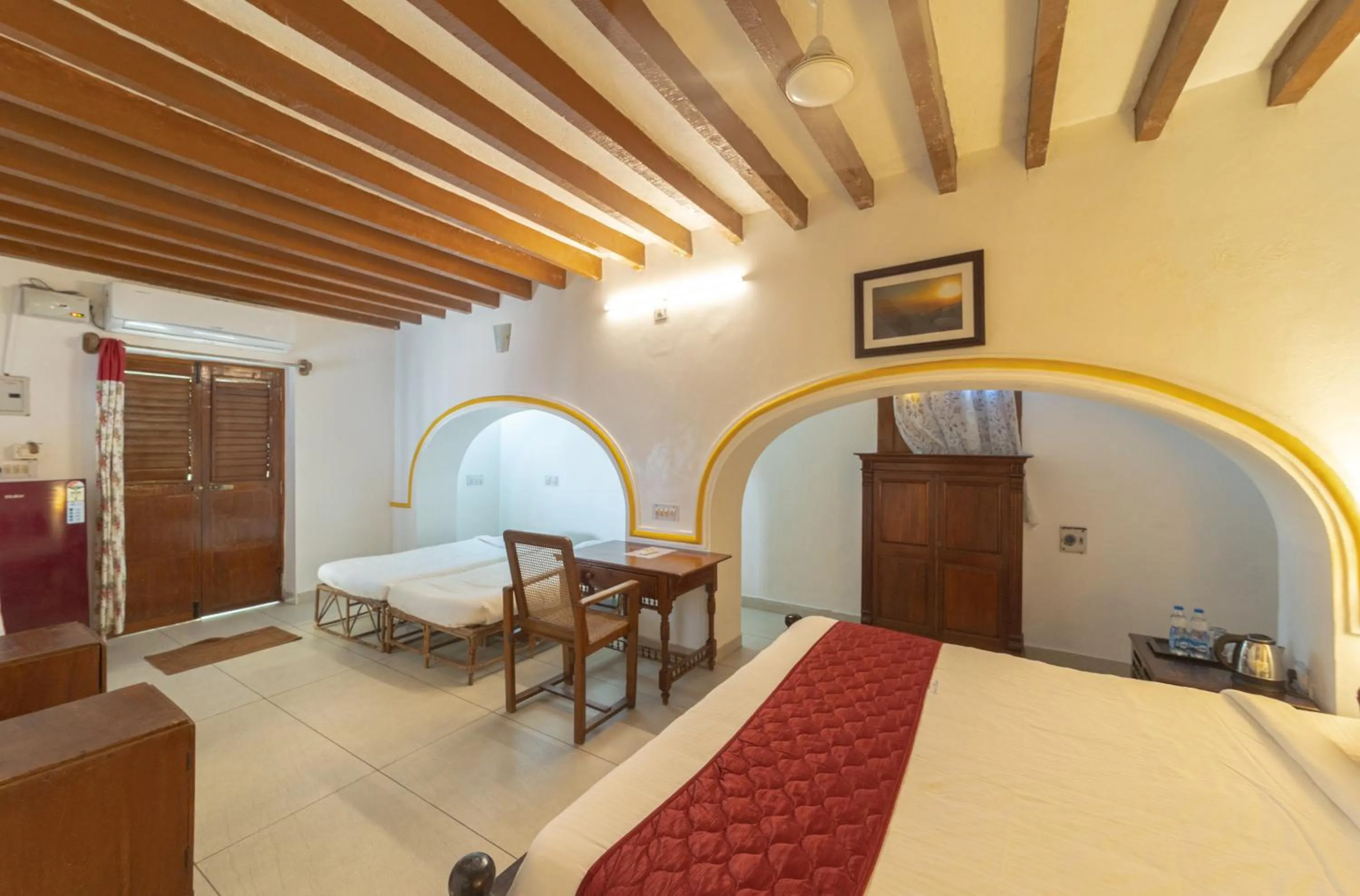 Bed in Dumas Guest House