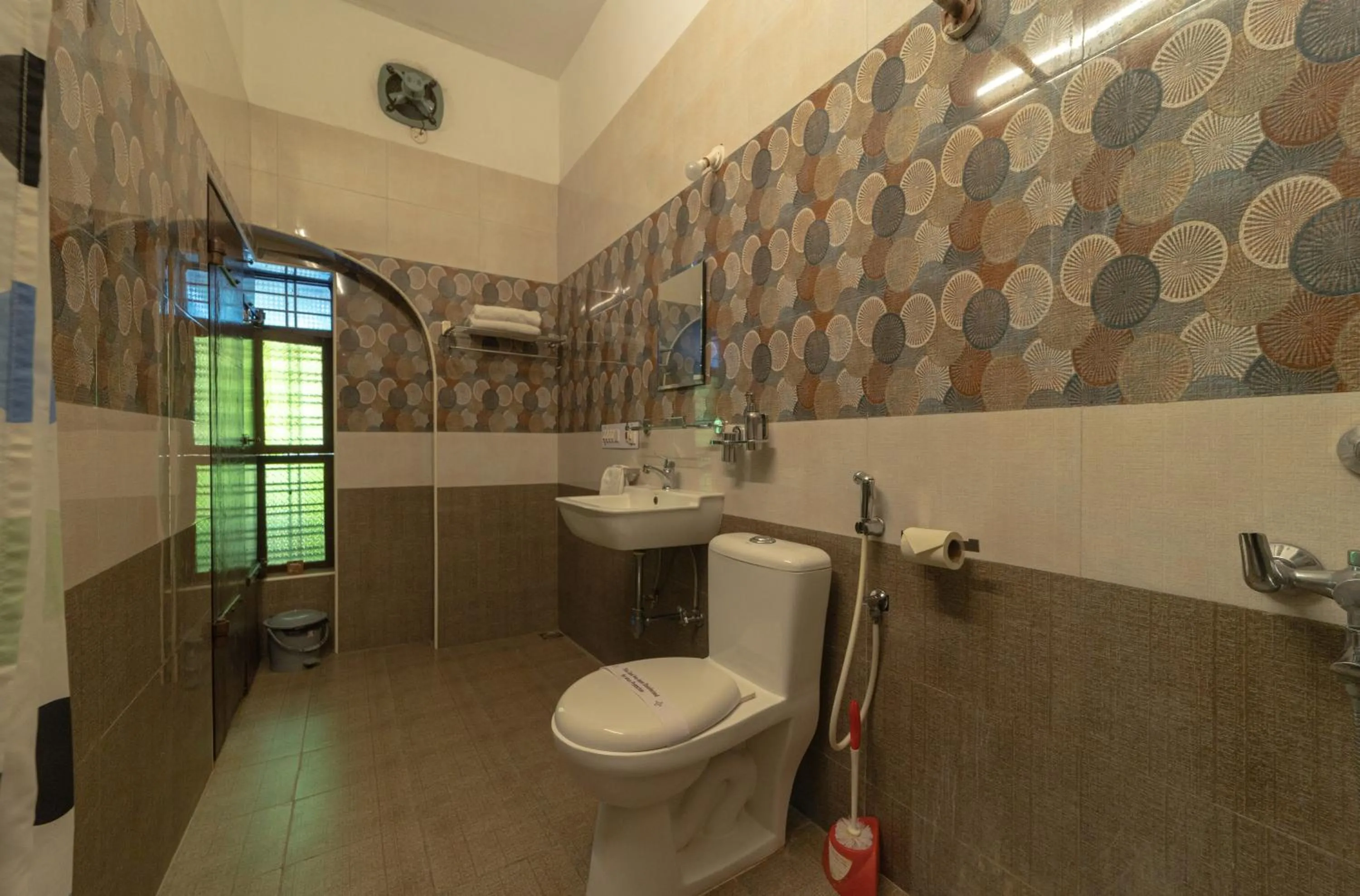 Shower in Dumas Guest House