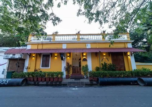 Dumas Guest House