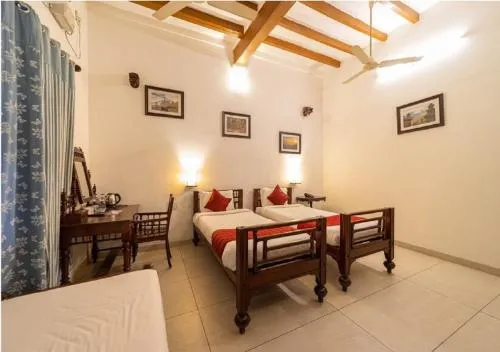 Dumas Guest House